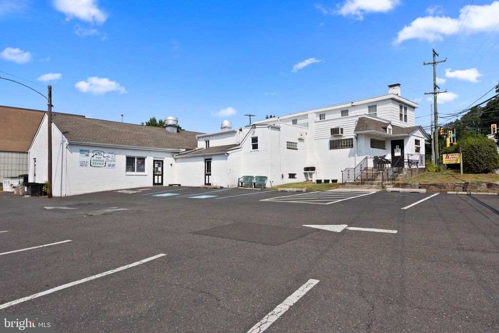 Photo of 1985 Bridgetown Pike, FEASTERVILLE TREVOSE, PA 19053 (MLS # PABU2058942)