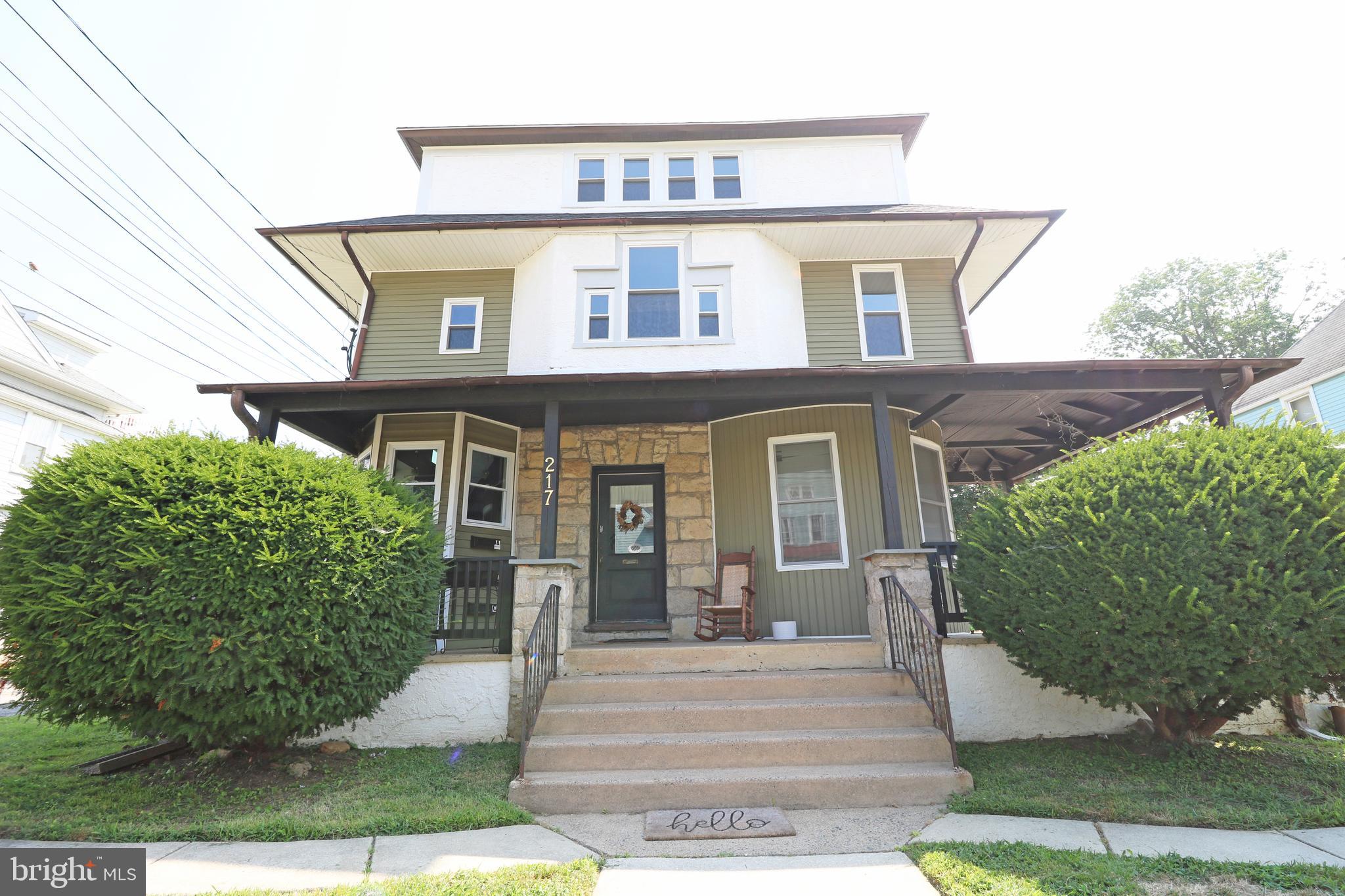 217 W GARFIELD AVENUE
