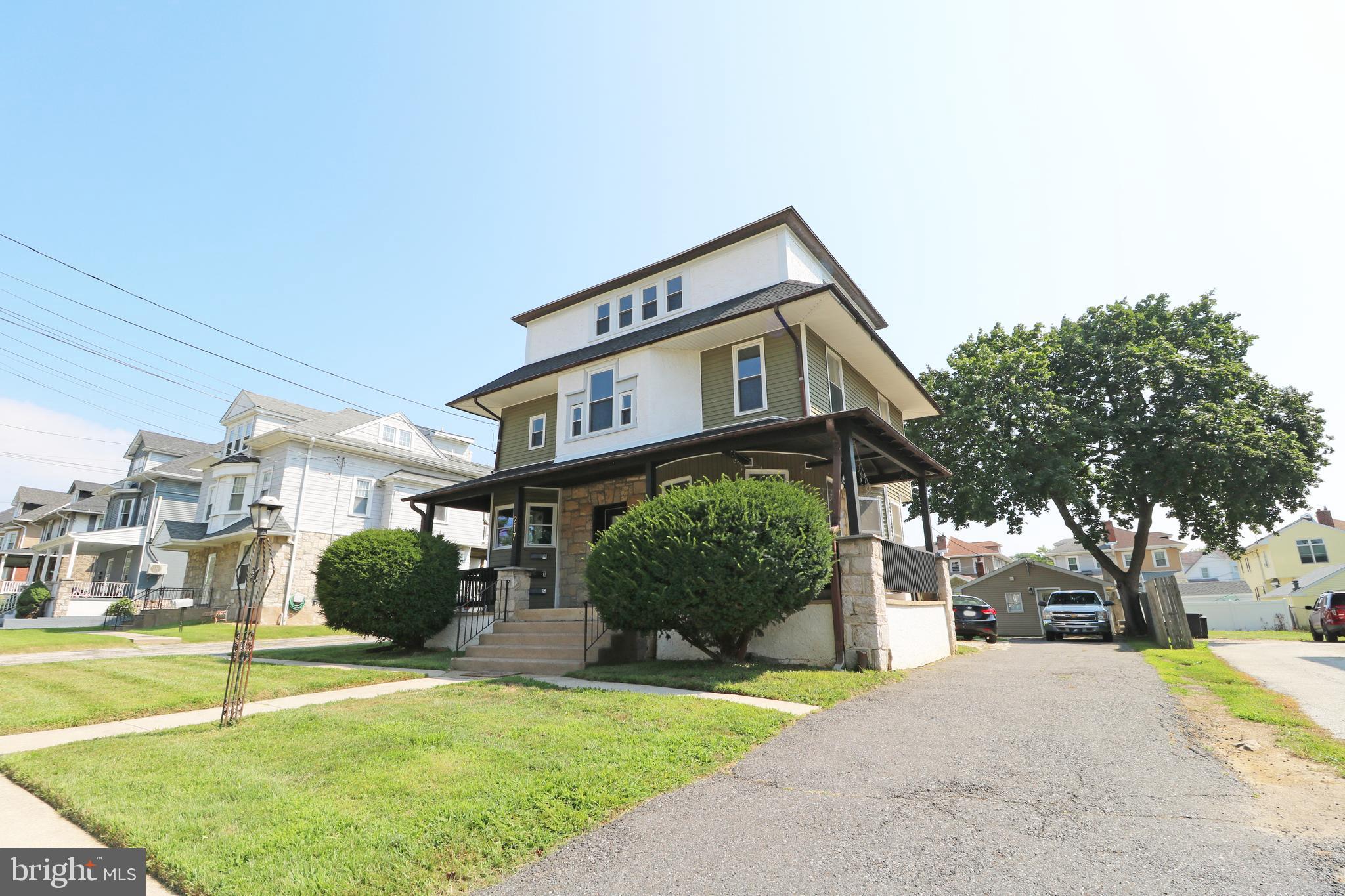 217 W GARFIELD AVENUE