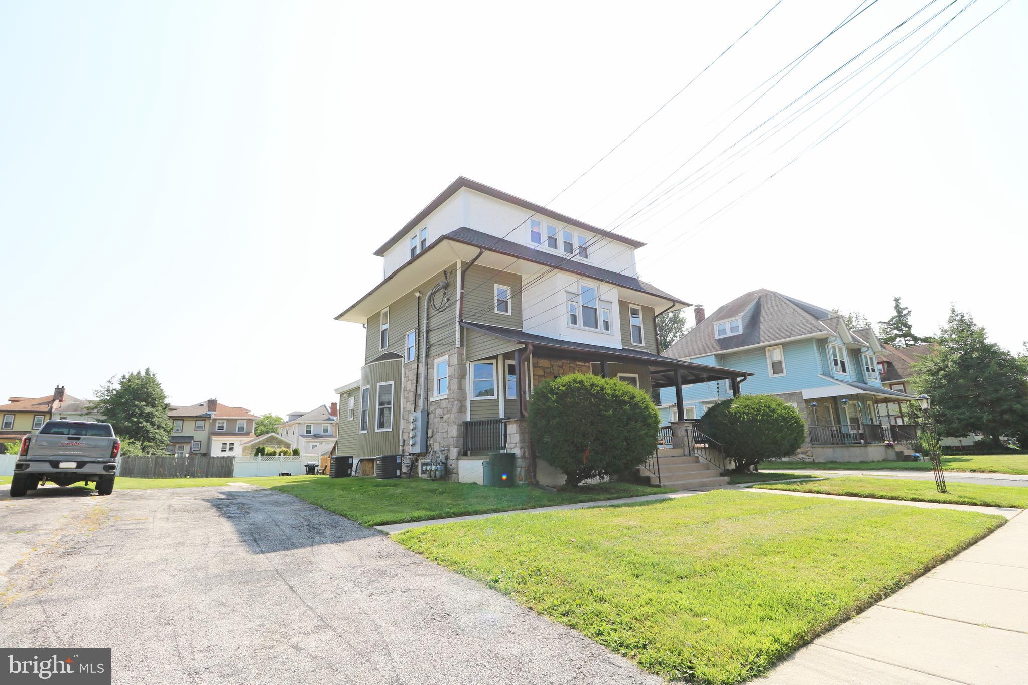 217 W GARFIELD AVENUE
