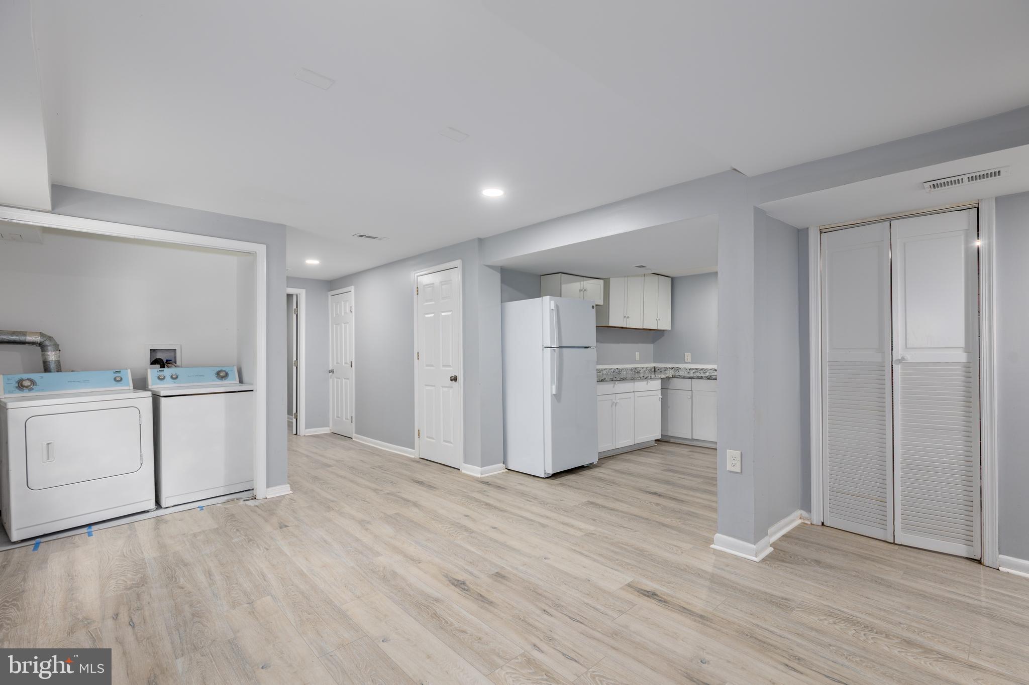 LINCOLN HEIGHTS - Residential