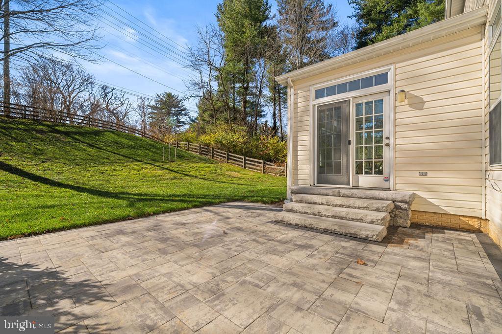 RIVER HILL - Residential