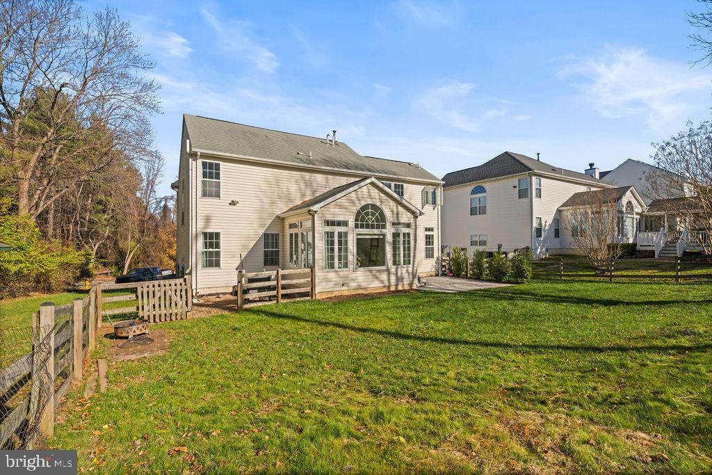 RIVER HILL - Residential