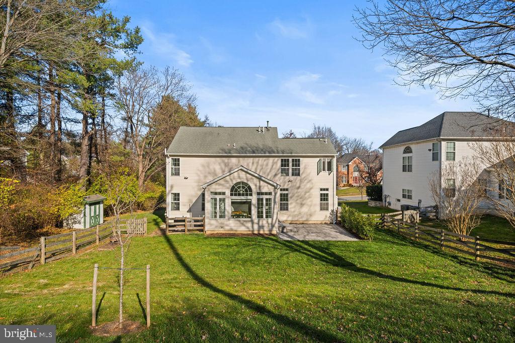 RIVER HILL - Residential