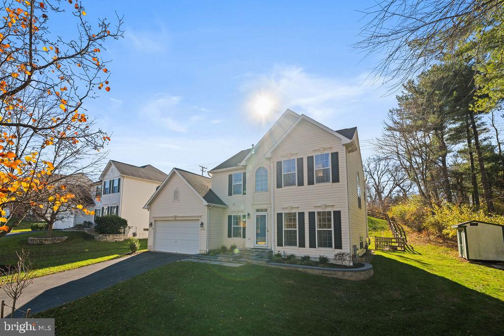 RIVER HILL - Residential