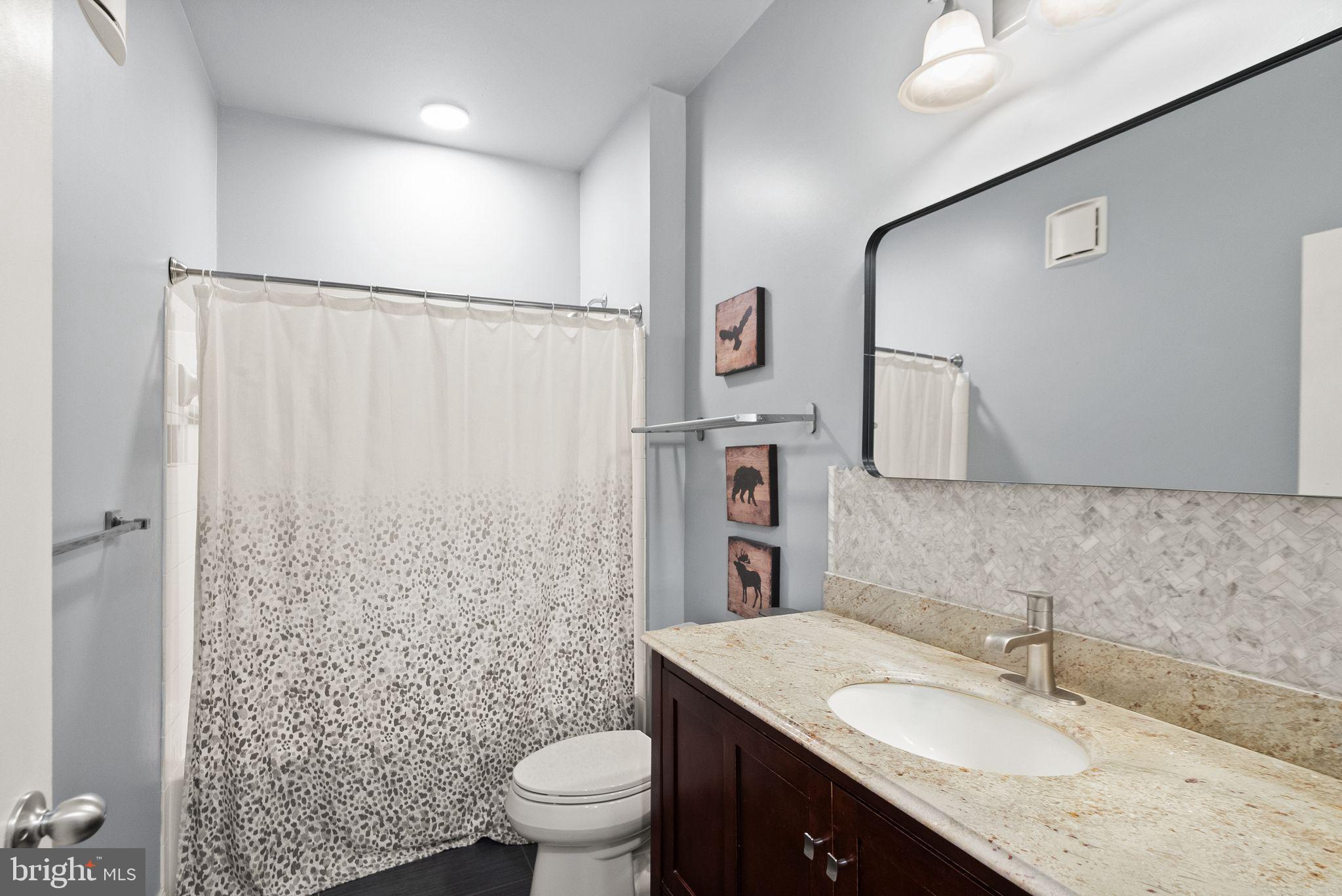 FAIRFAX  RIDGE CONDO - Residential