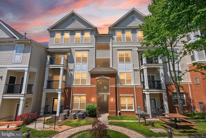 Top-floor 1BR/1BA condo with versatile loft in sought-after Fairfax Ridge! Bright, open layout with vaulted ceilings, skylights, and cozy fireplace. The loft—enhanced with upgraded lighting and a premium Haiku L smart fan—offers ideal space for a home office, guest area, or fitness zone. Bedroom features a walk-in closet, plus three additional storage areas. Fresh updates include newer LG washer/dryer and plush carpeting in bedroom and loft.

Enjoy a reserved parking space and access to community amenities including pool, gym, clubhouse, playground, and BBQ areas—all with low condo fees. Unbeatable commuter location just off I-66, Route 29, and Route 50, with top shopping, dining, and grocery options within minutes. Well-maintained, amenity-rich community in a prime Fairfax location—this is convenient, comfortable living at its best!