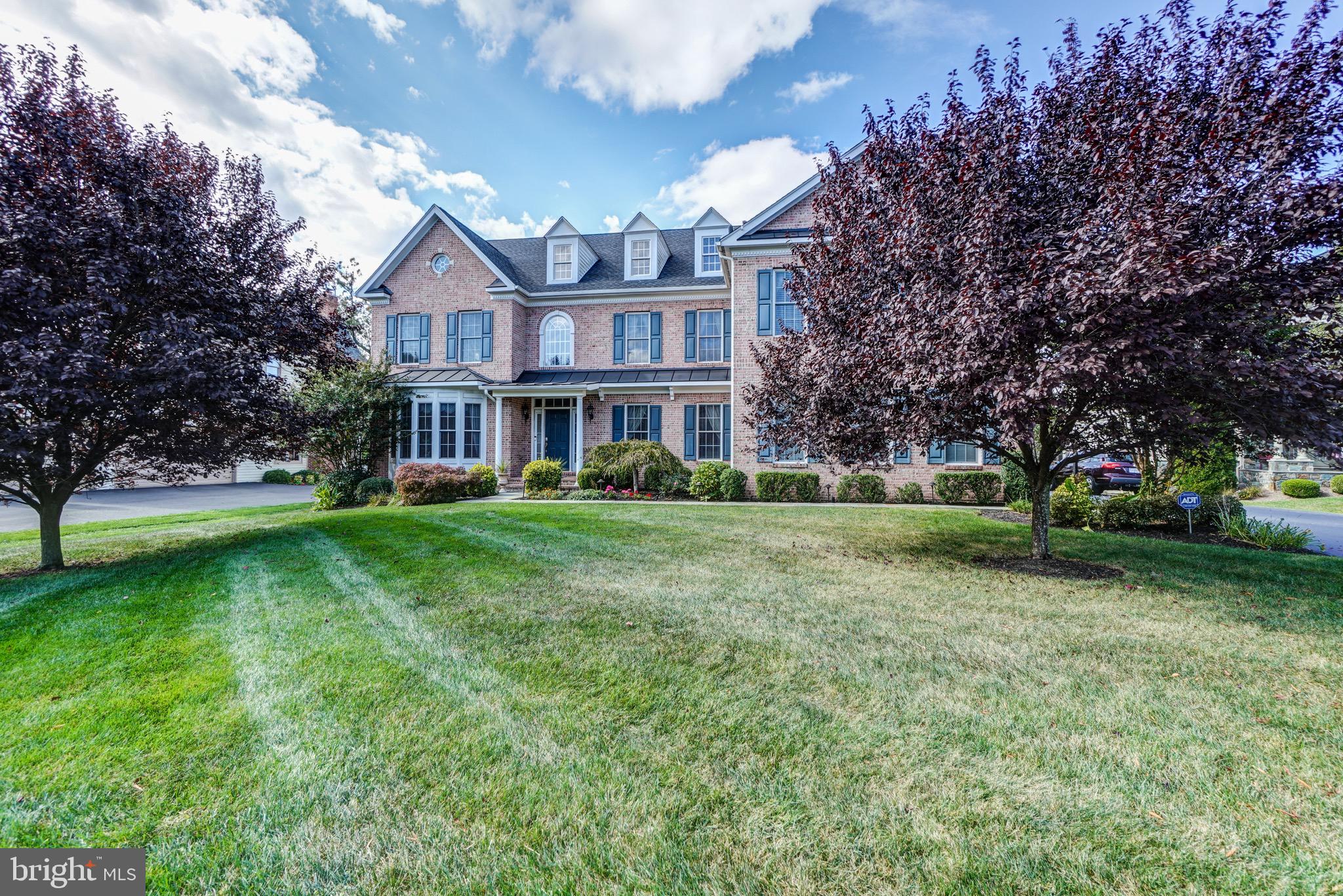 VILLAGE OF WAXPOOL - Residential