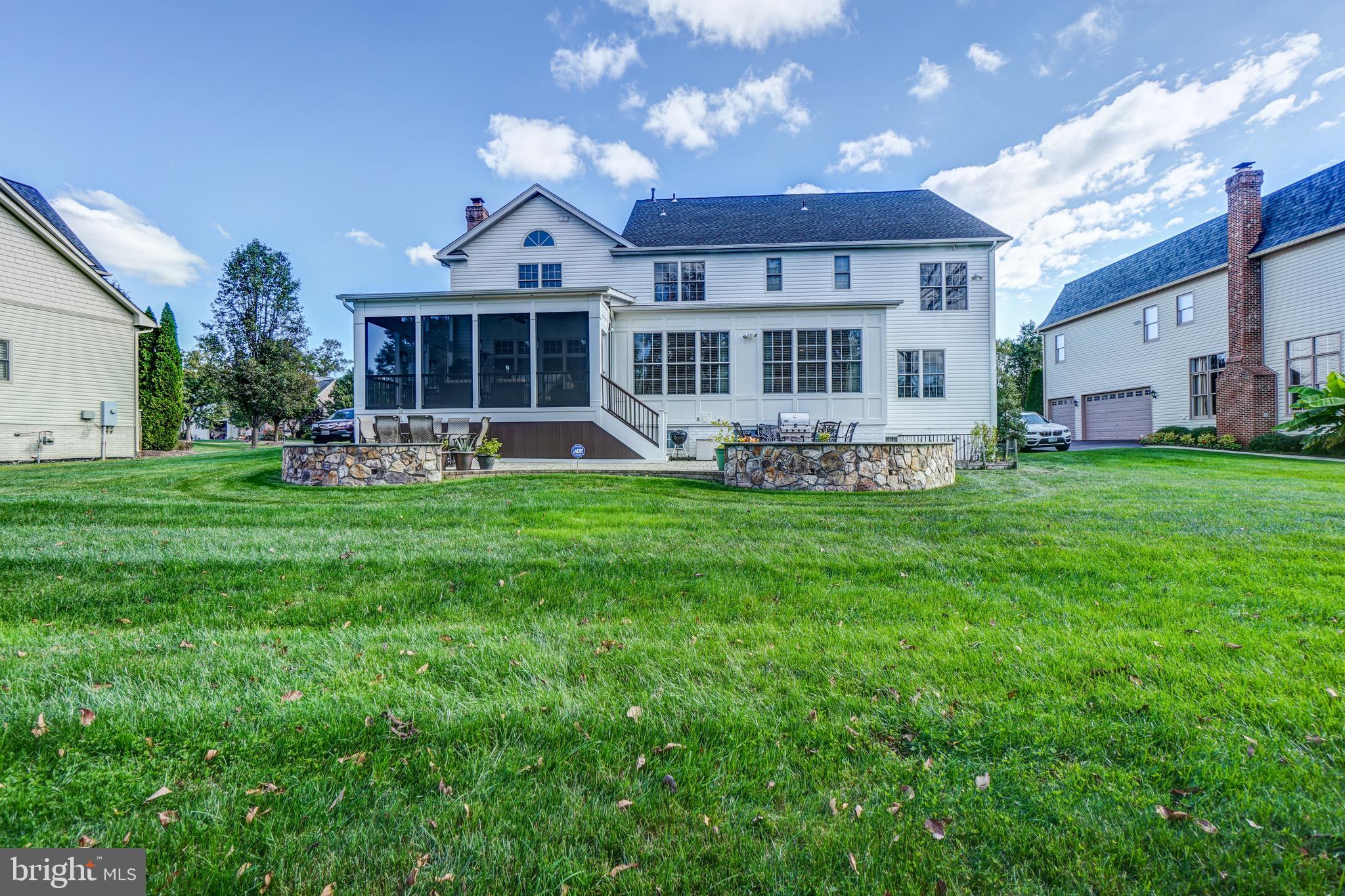 VILLAGE OF WAXPOOL - Residential