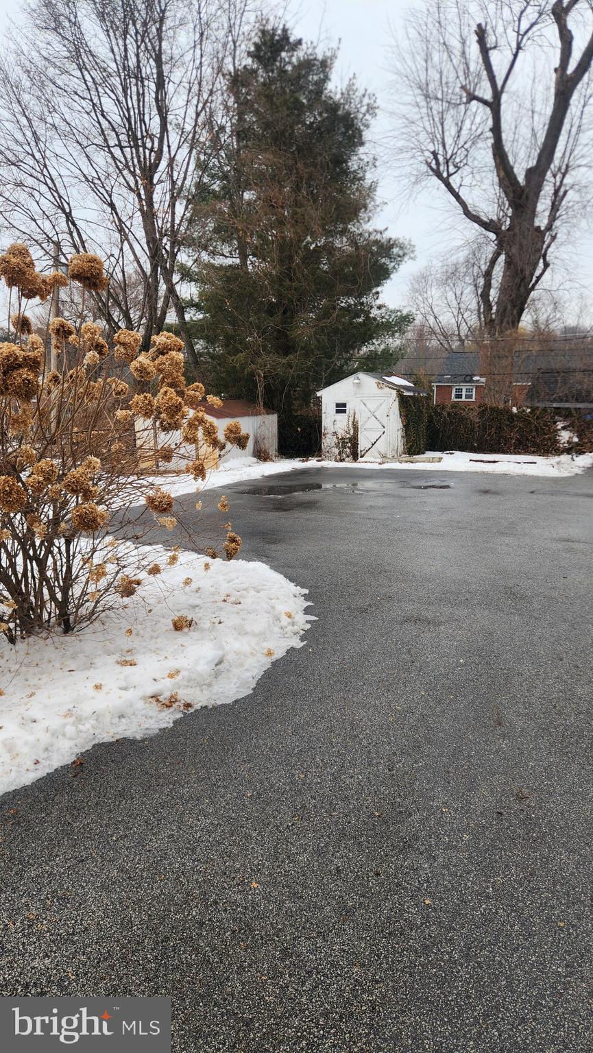 GARRETT HILL - Residential