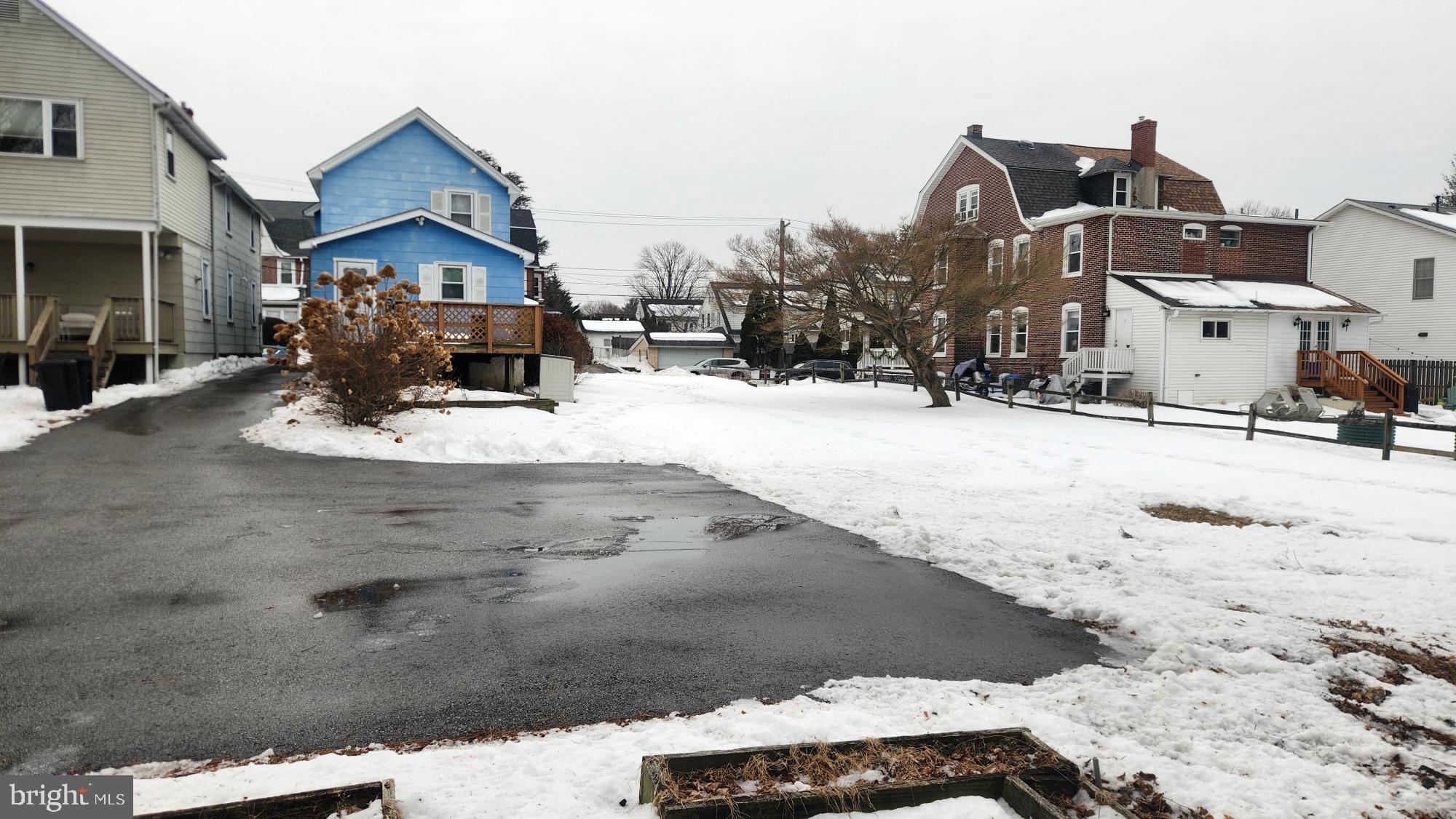 GARRETT HILL - Residential