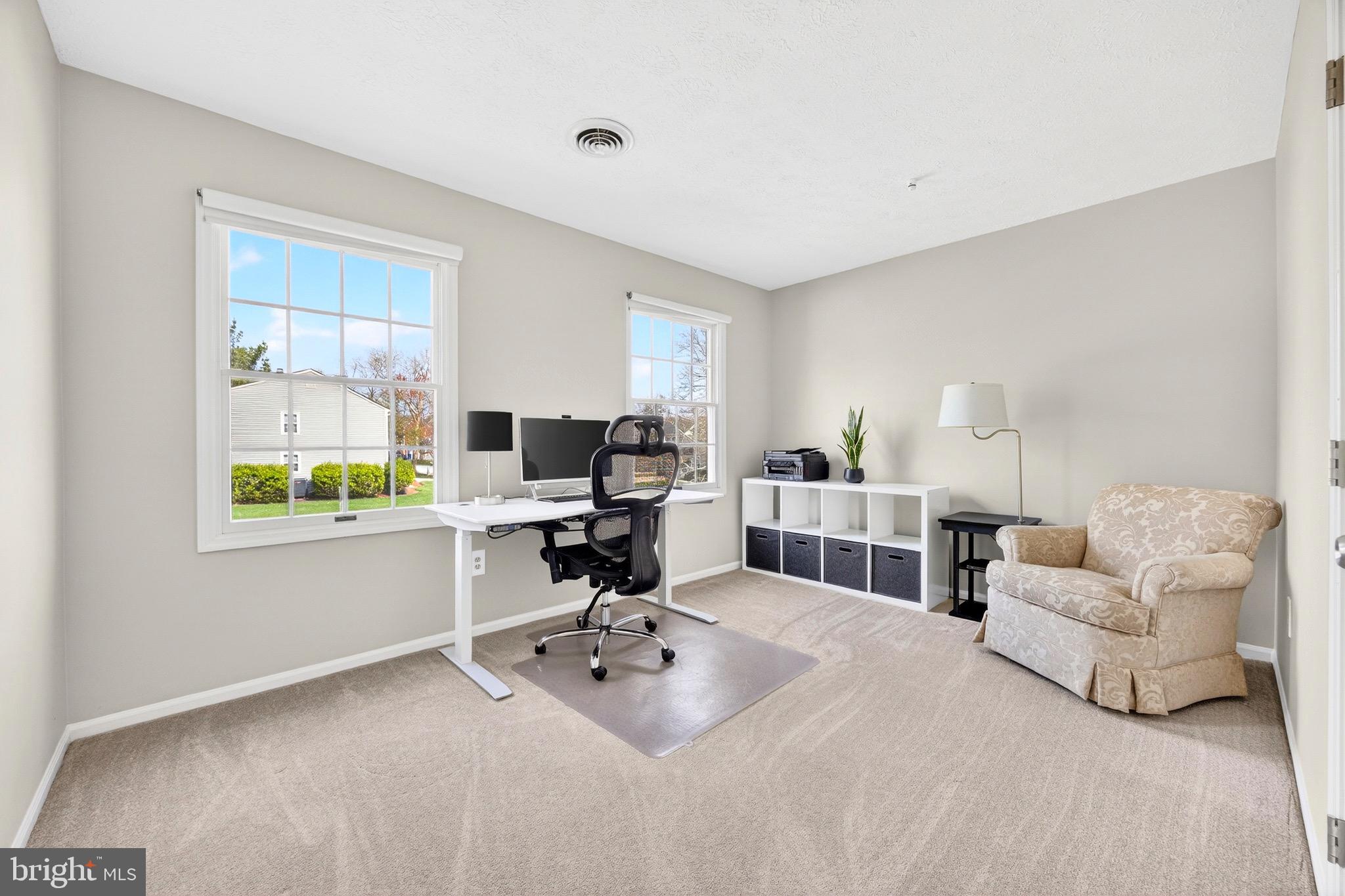 LONG REACH - Residential