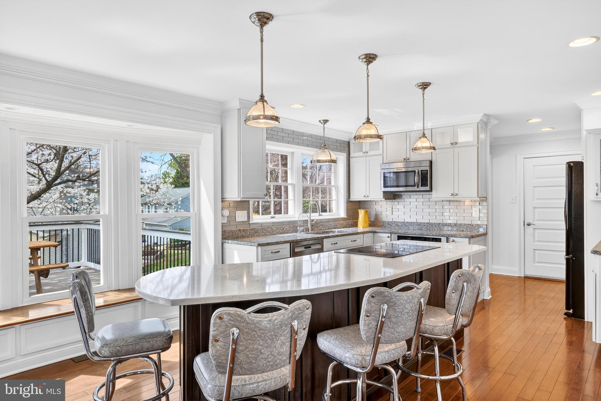 LONG REACH - Residential