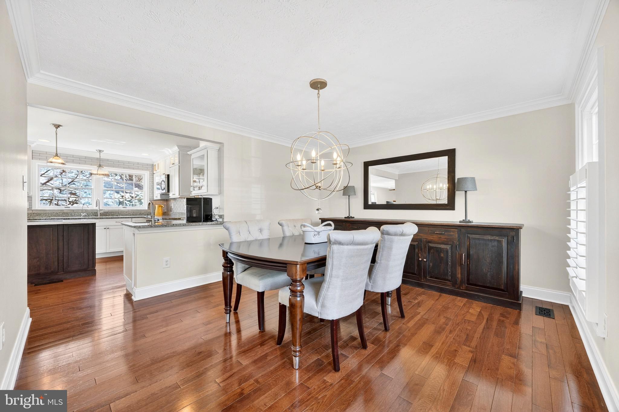 LONG REACH - Residential