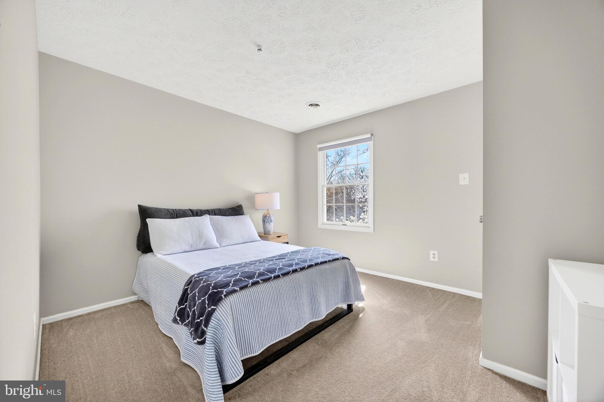 LONG REACH - Residential