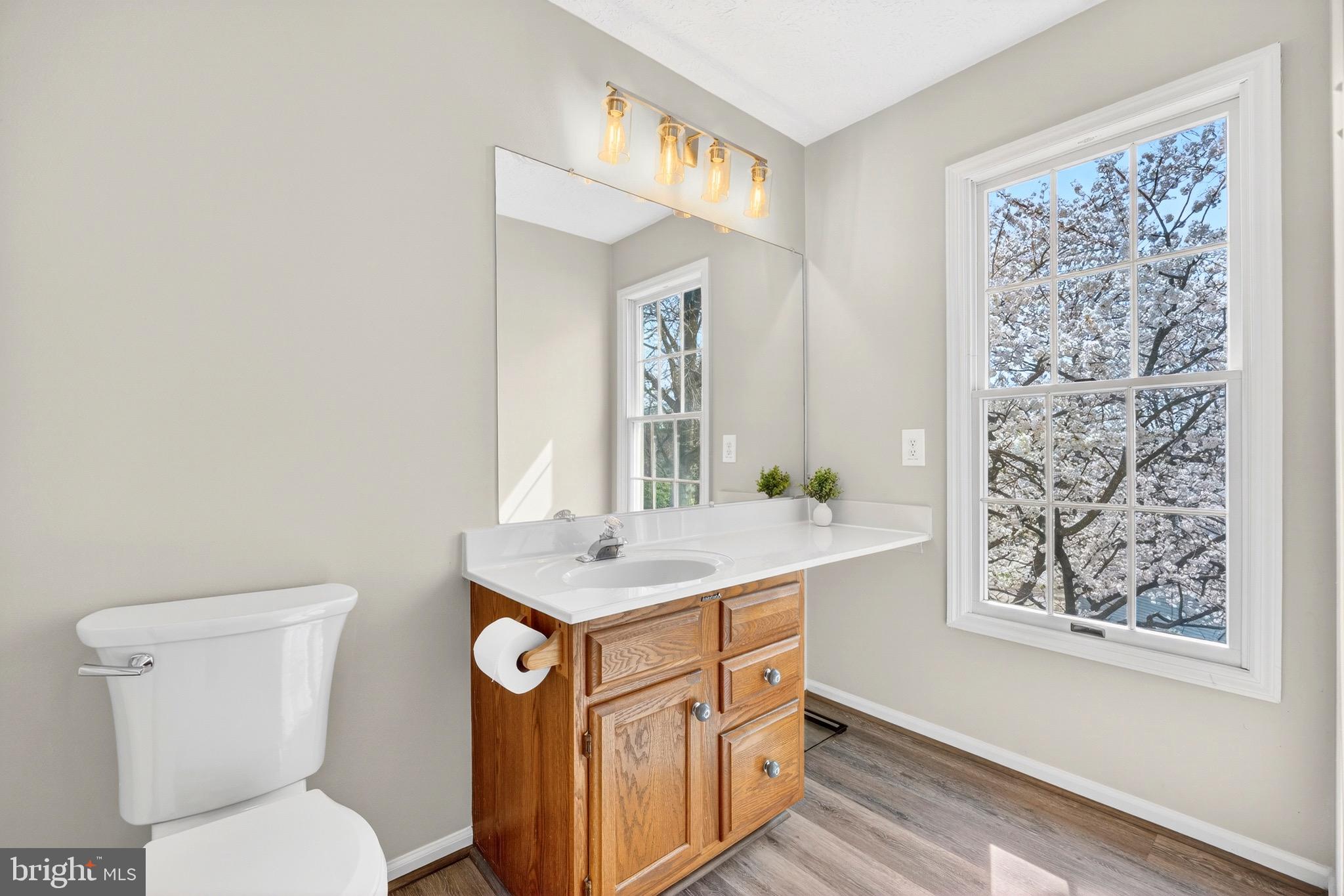 LONG REACH - Residential