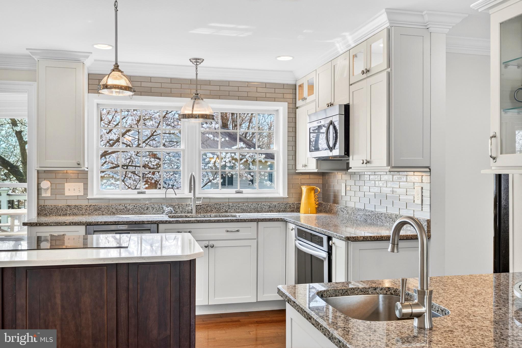 LONG REACH - Residential