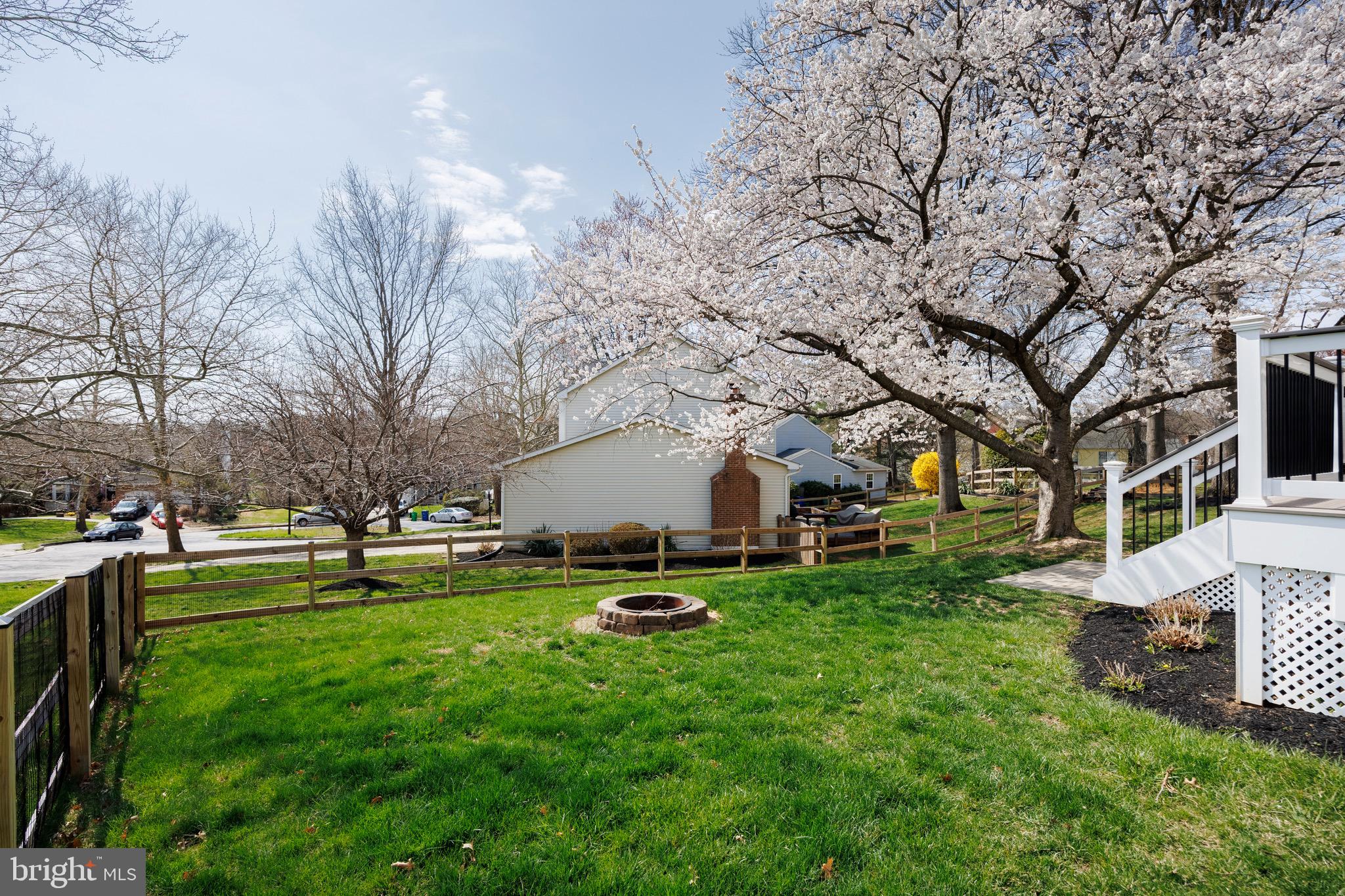 LONG REACH - Residential