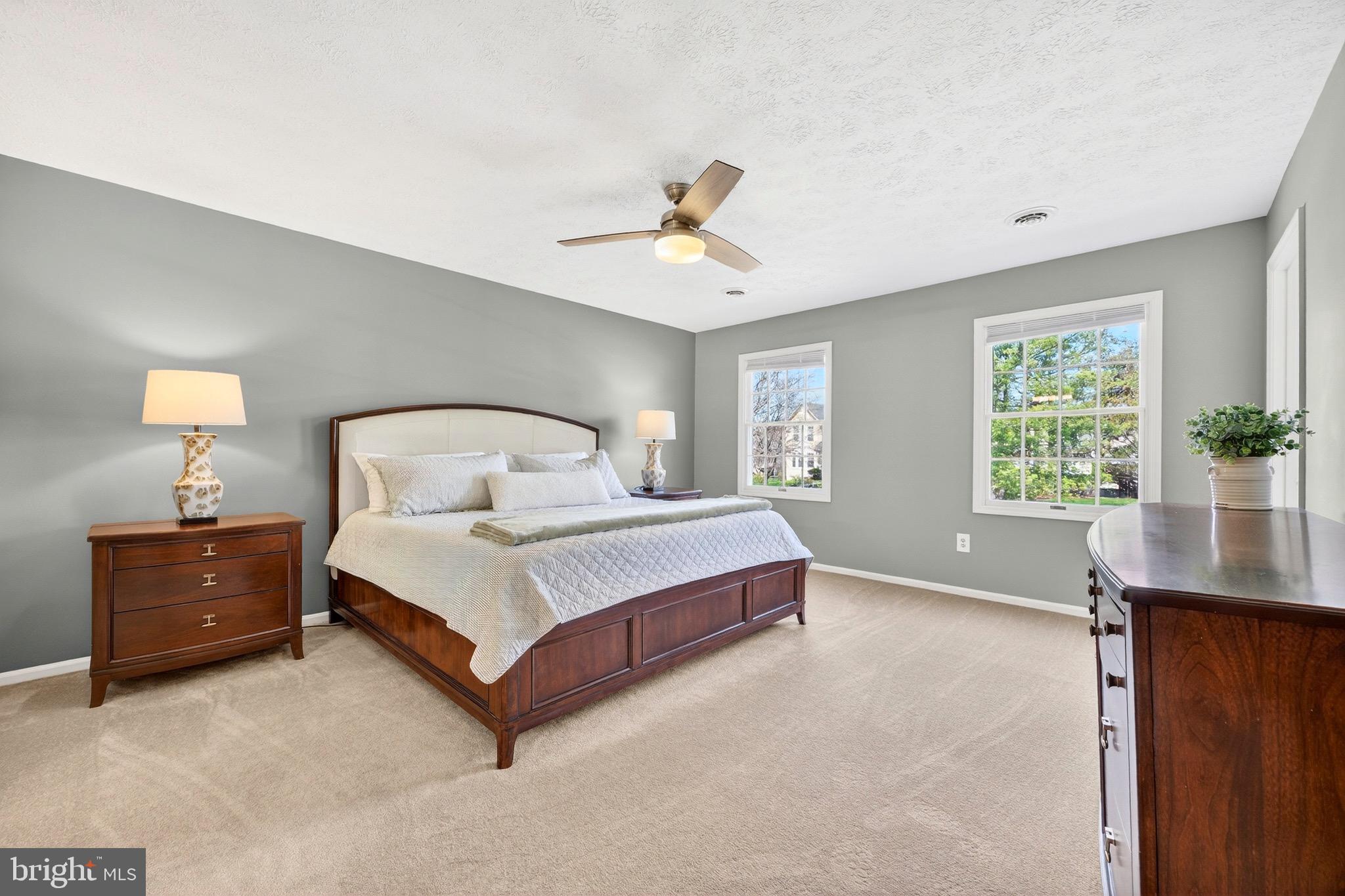 LONG REACH - Residential