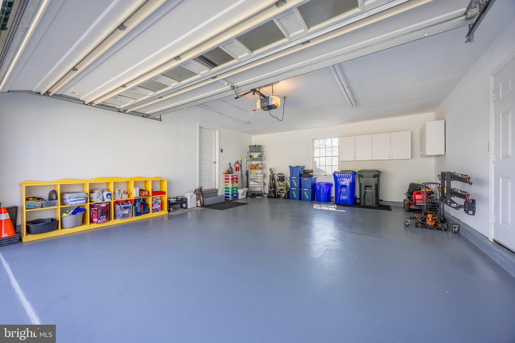 LONG REACH - Residential