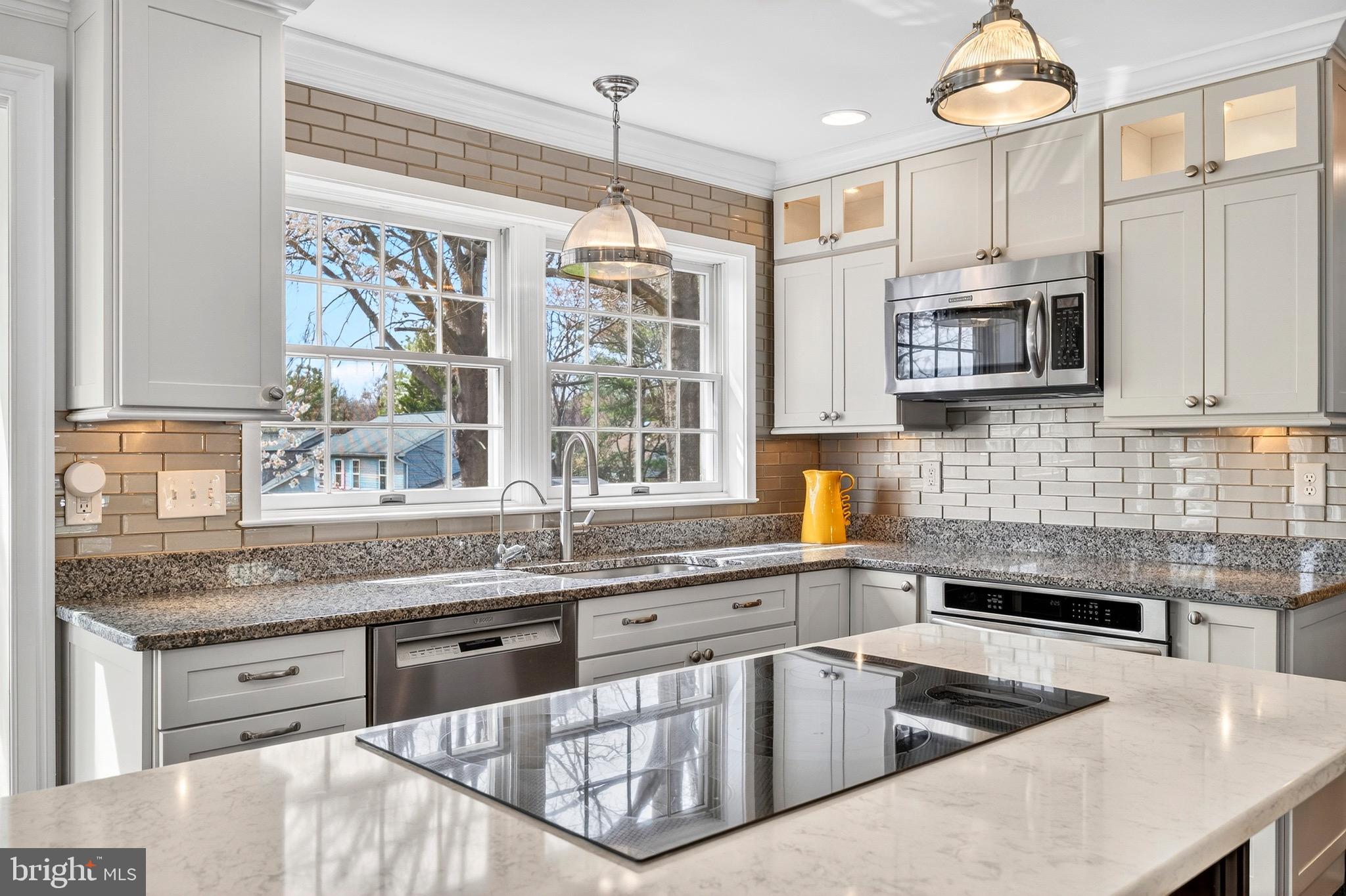 LONG REACH - Residential