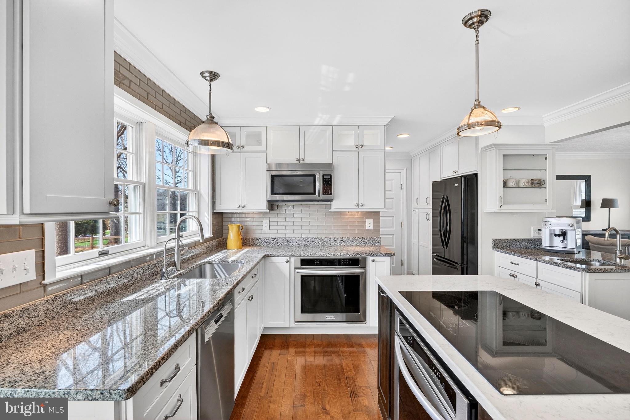 LONG REACH - Residential