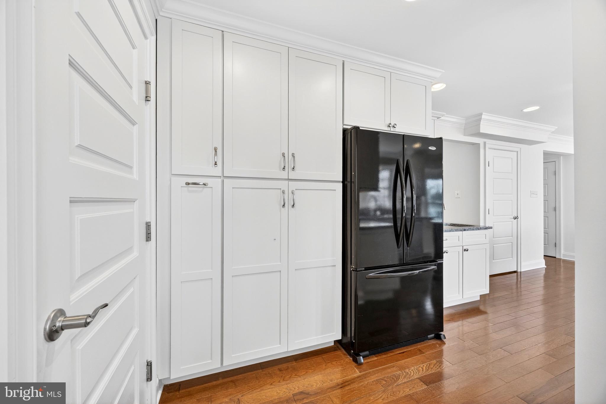 LONG REACH - Residential