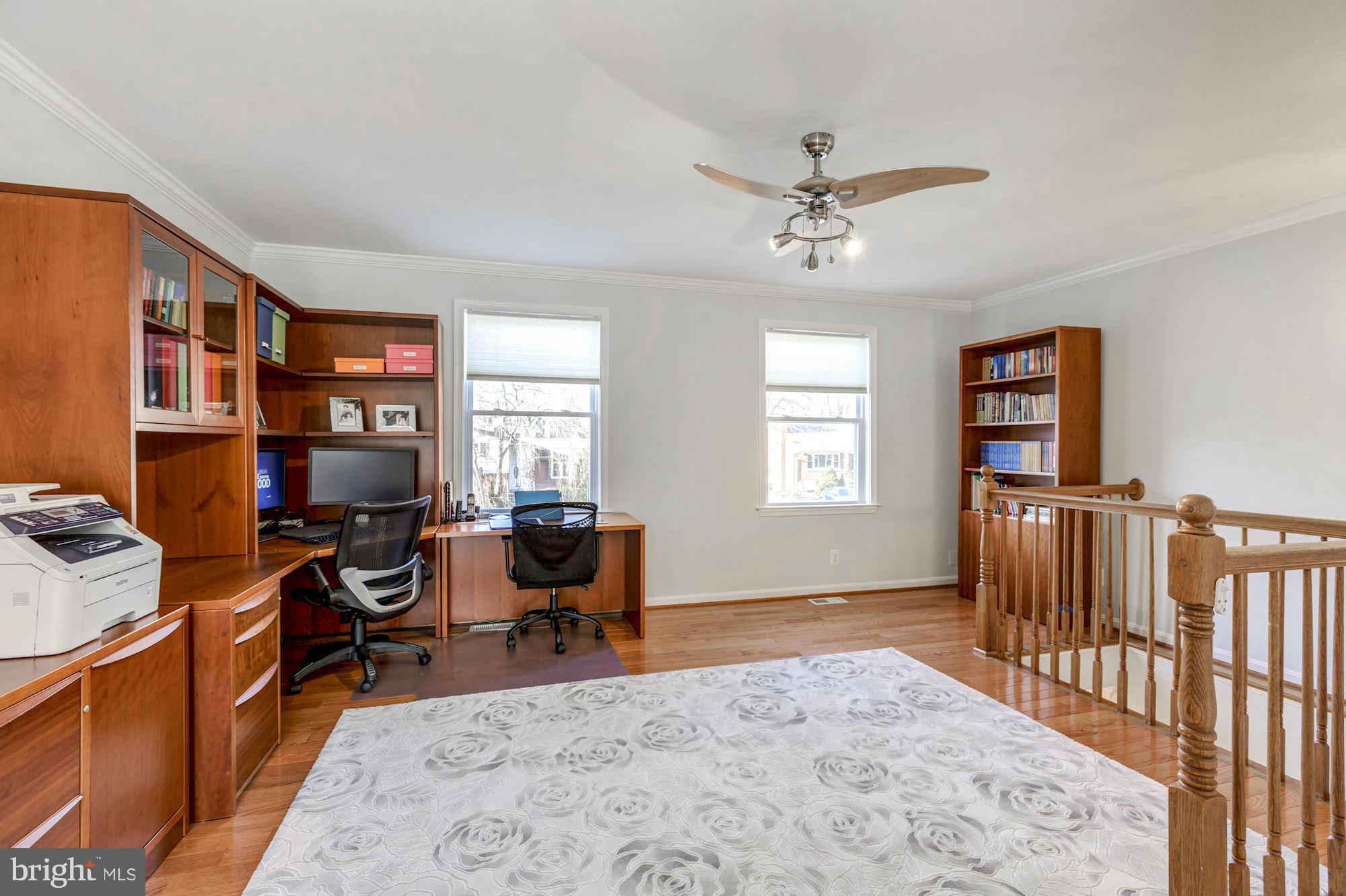 EAST VIENNA WOODS - Residential