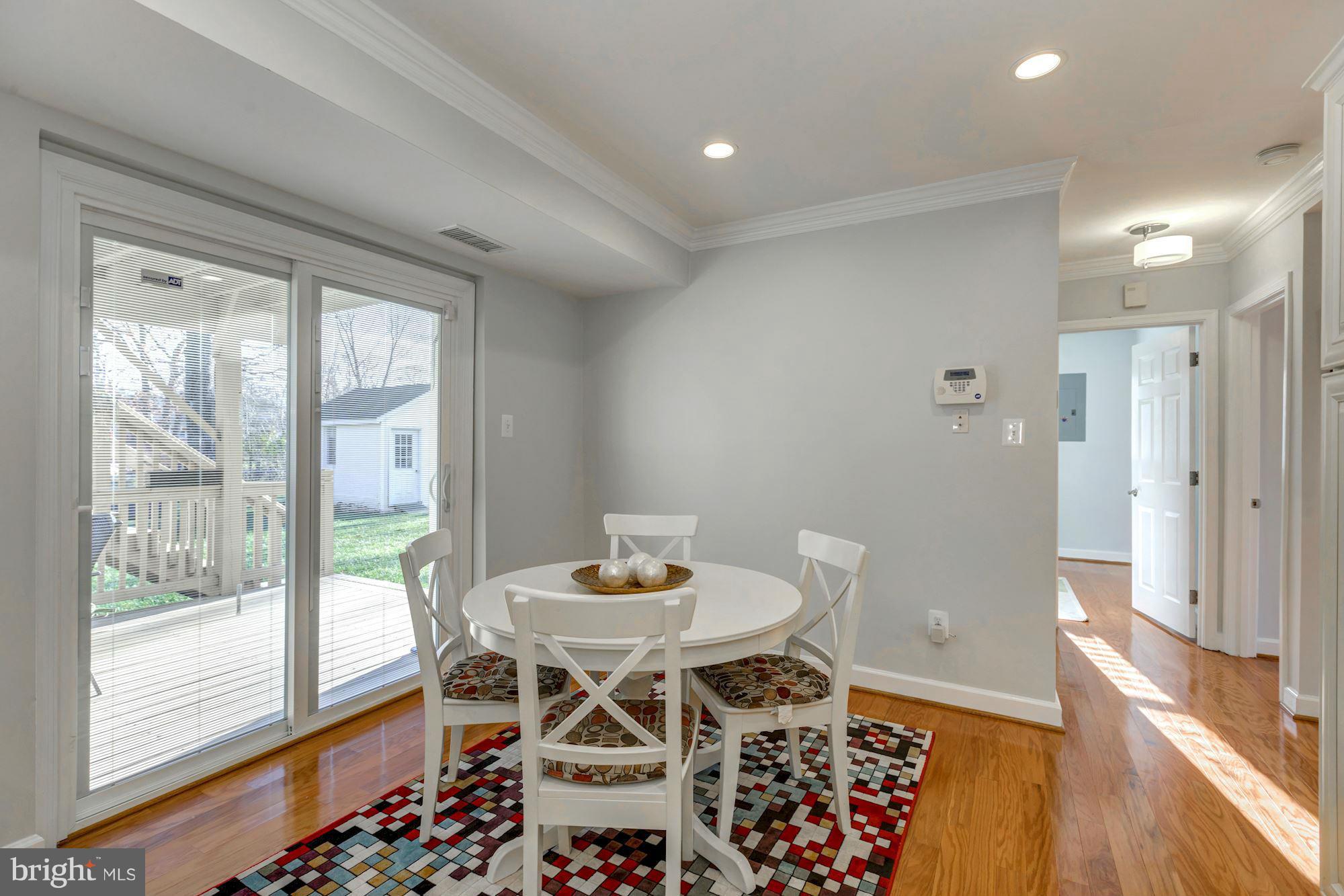 EAST VIENNA WOODS - Residential