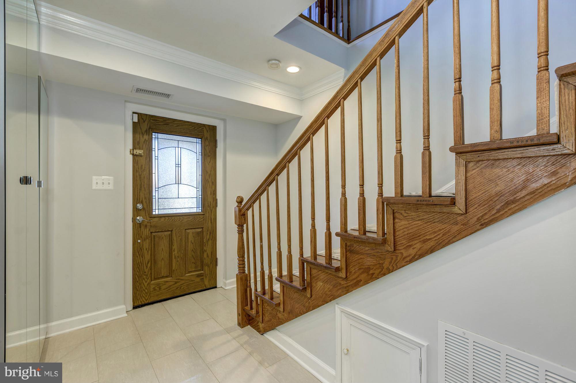 EAST VIENNA WOODS - Residential