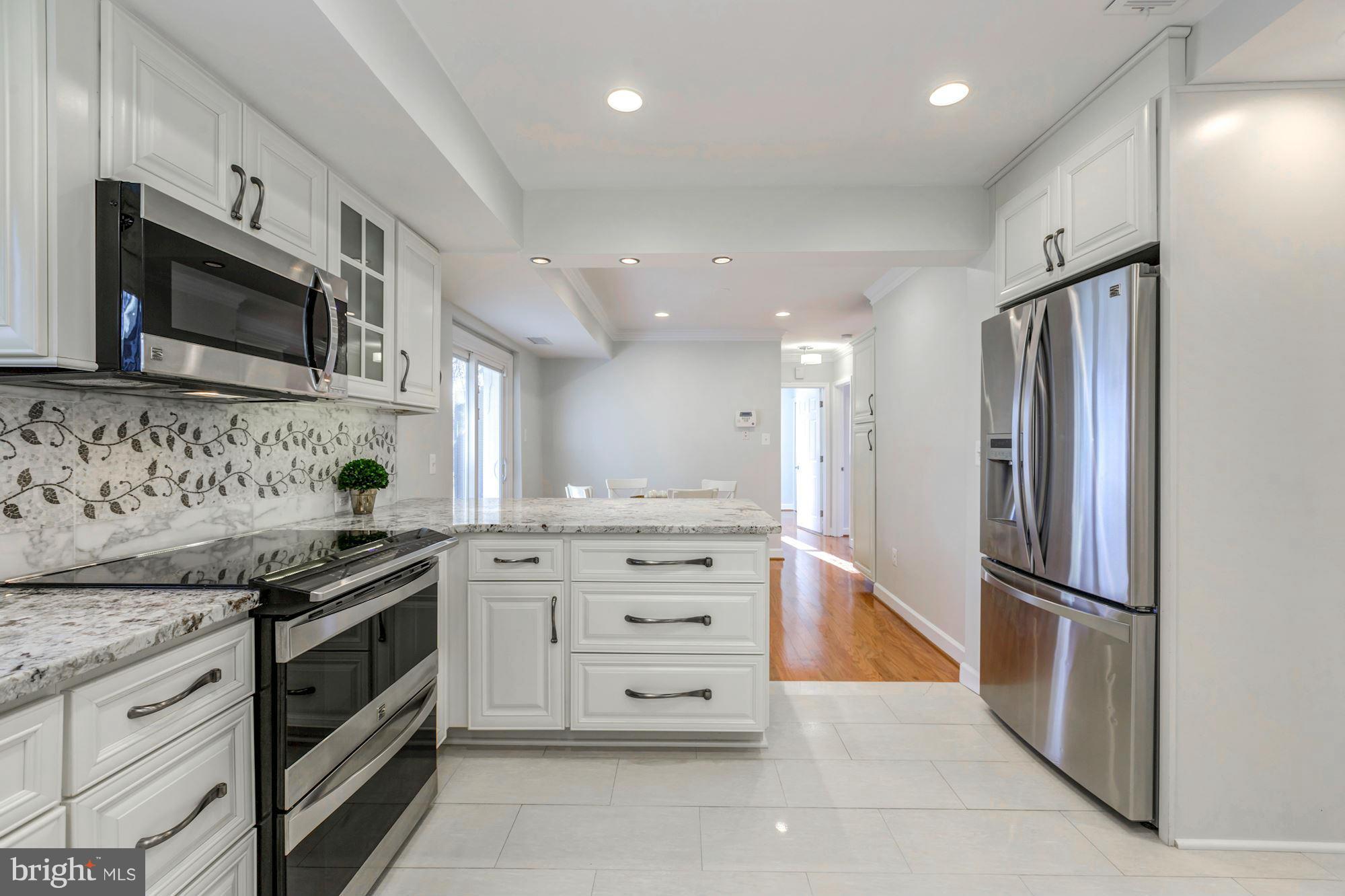 EAST VIENNA WOODS - Residential