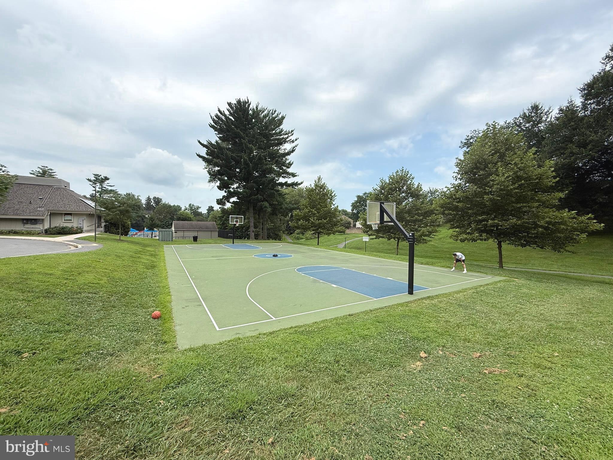 MARYLAND PLACE - Residential