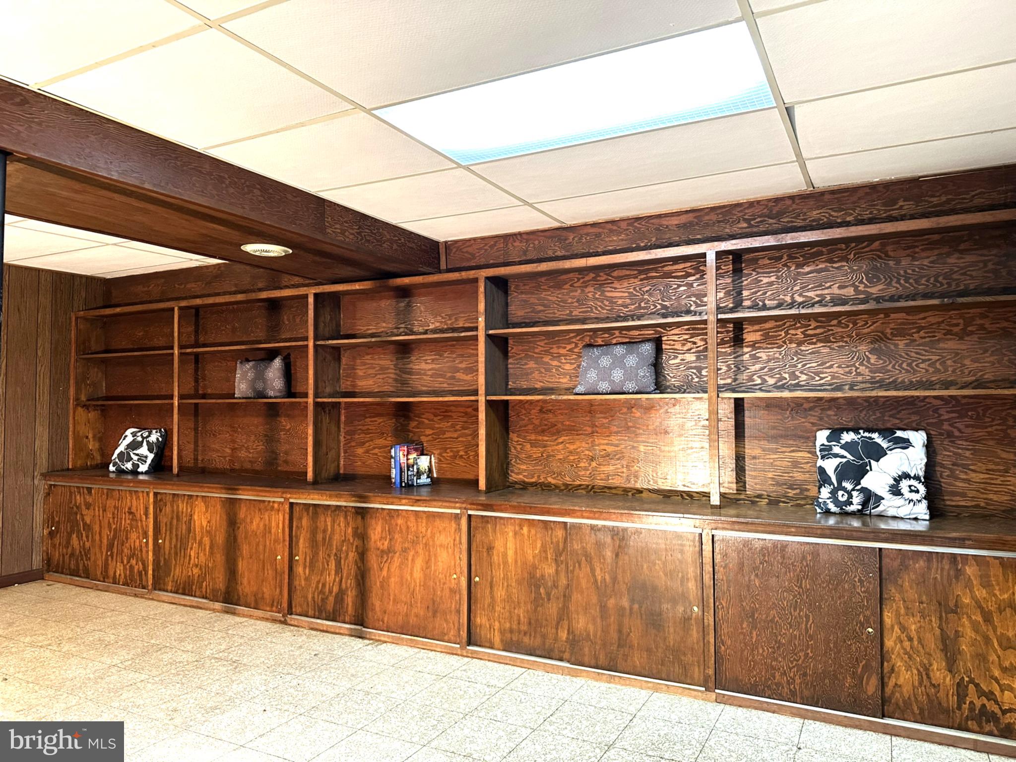 MARYLAND PLACE - Residential