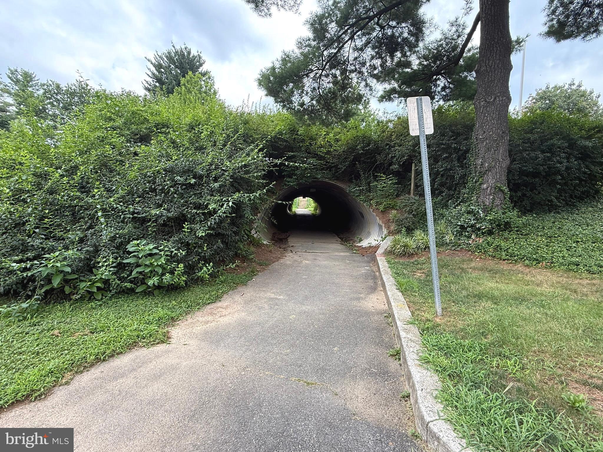 MARYLAND PLACE - Residential