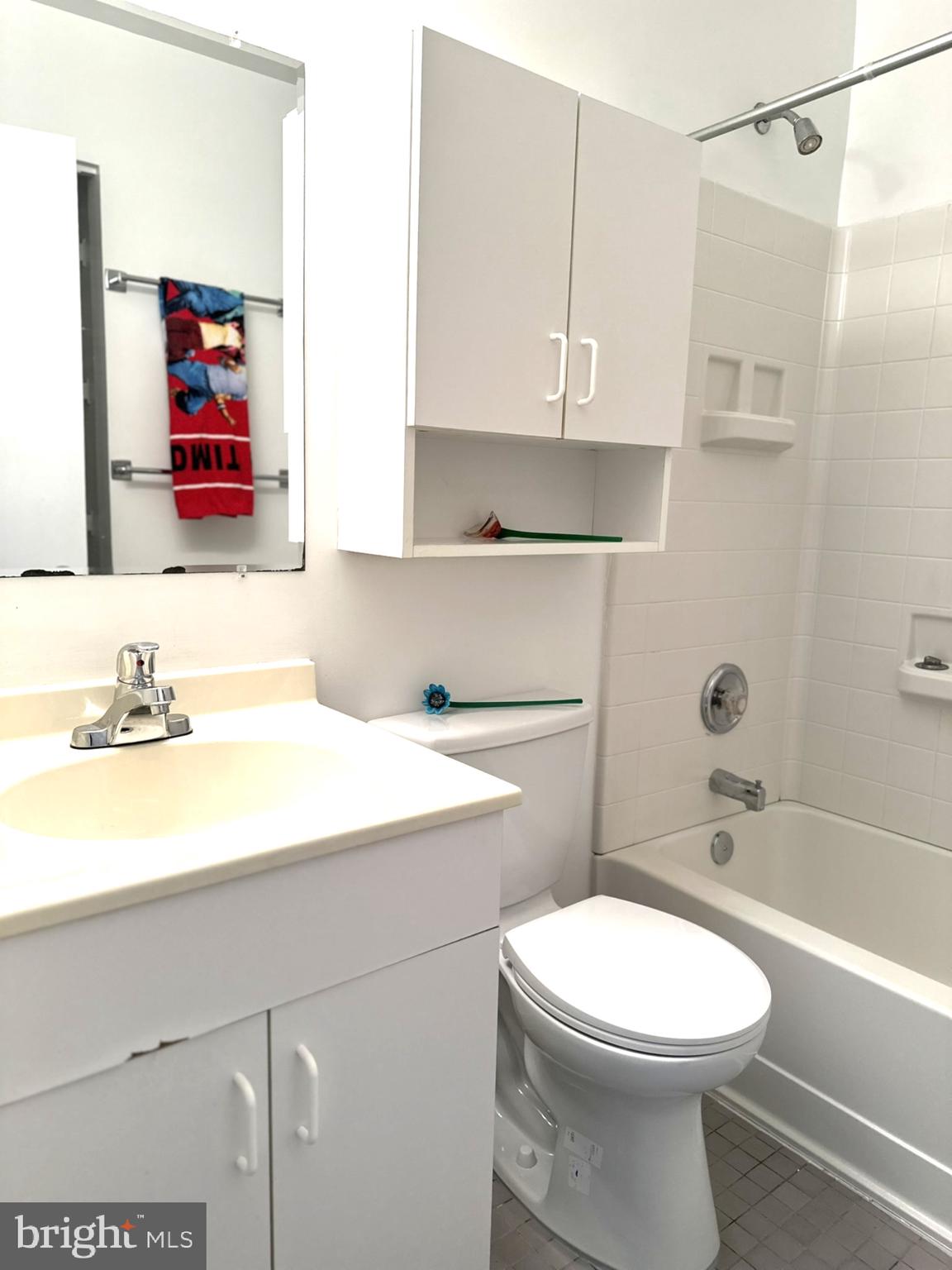 MARYLAND PLACE - Residential