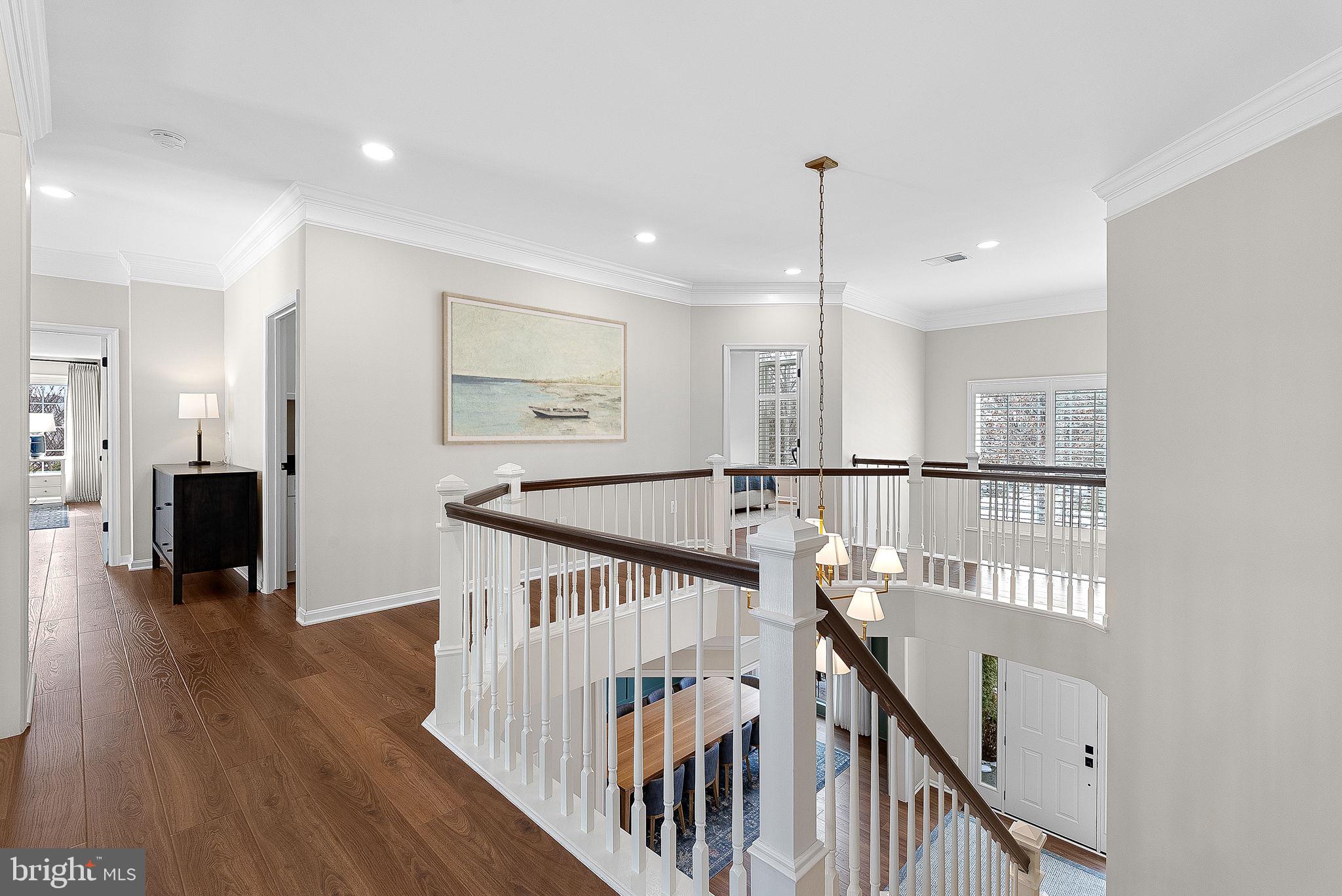 VANTAGE POINTE - Residential