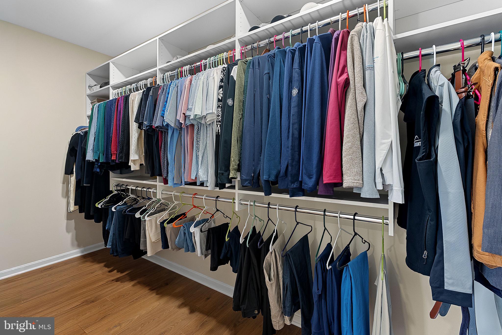 VANTAGE POINTE - Residential