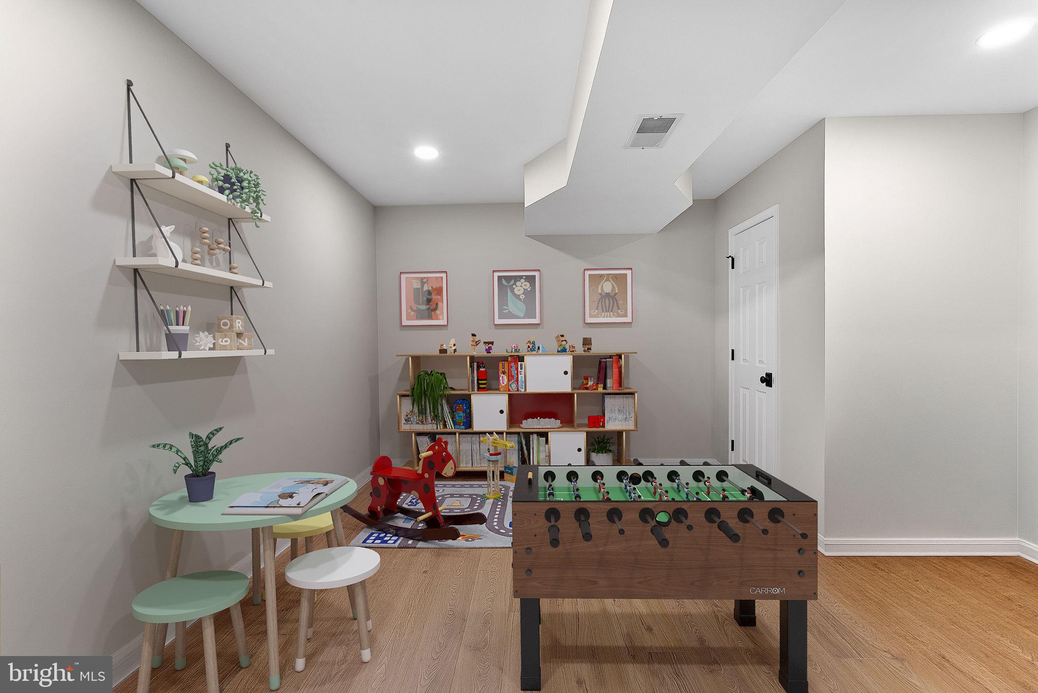 VANTAGE POINTE - Residential