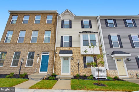 Townhouse For Rent - 14408 Freedom Lane<br/> MANASSAS, VA 20112