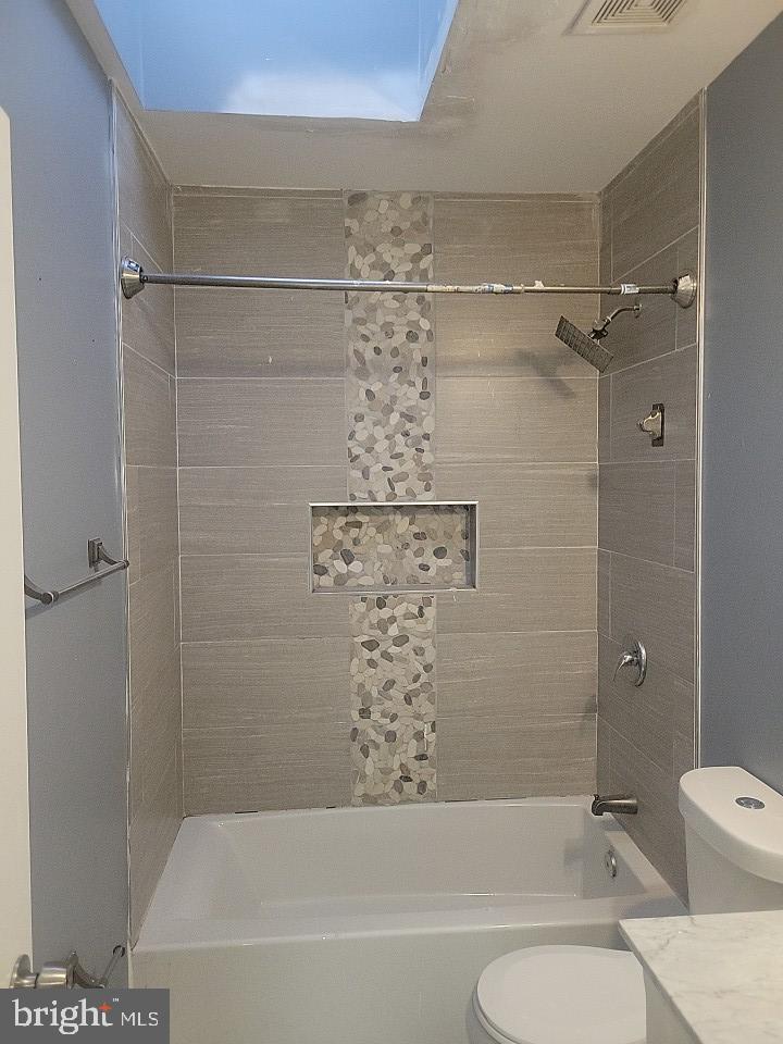 FOUR BY FOUR - Residential