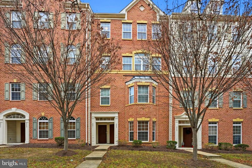 Ideally situated in the gated Potomac Club community, this sun-filled 3-bedroom, 2.5-bath townhome-style condo with a one-car garage offers an exceptional combination of space, style, and walkable convenience—just moments from Stonebridge at Potomac Town Center.
The home has been thoughtfully updated with new carpeting, oversized windows and 9-foot ceilings create a bright, open atmosphere that feels welcoming from the moment you enter. The main living level is designed for both everyday living and entertaining, anchored by an eat-in kitchen with gas fireplace—perfect for casual meals or gathering with friends. Upstairs, the primary suite is a true retreat, featuring tray ceilings, dual closets, and a private bath. Two additional bedrooms provide flexible space for guests, a home office, or additional living needs. The attached garage plus private driveway add functionality, while the home’s prime location within the community offers great natural light while keeping a sense of privacy. Residents of Potomac Club enjoy access to resort-style amenities including a clubhouse, fitness center, indoor and outdoor pools, playgrounds, and more. With unbeatable proximity to shopping, dining, and entertainment—and convenient access to VRE, I-95, and Express Lanes—this home delivers the lifestyle buyers are looking for. A rare opportunity to own in one of the area’s most desirable communities.