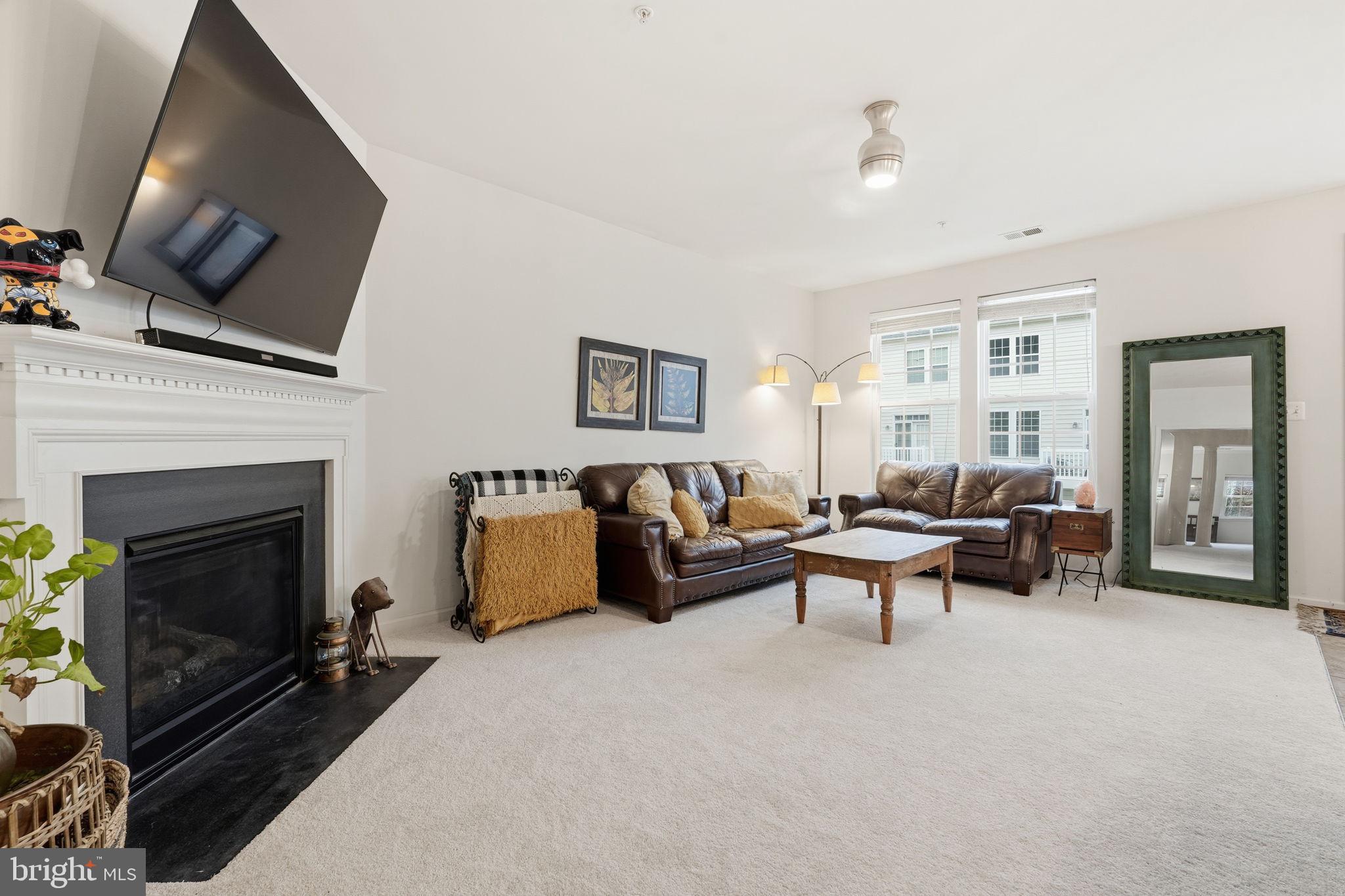 POTOMAC CLUB - Residential