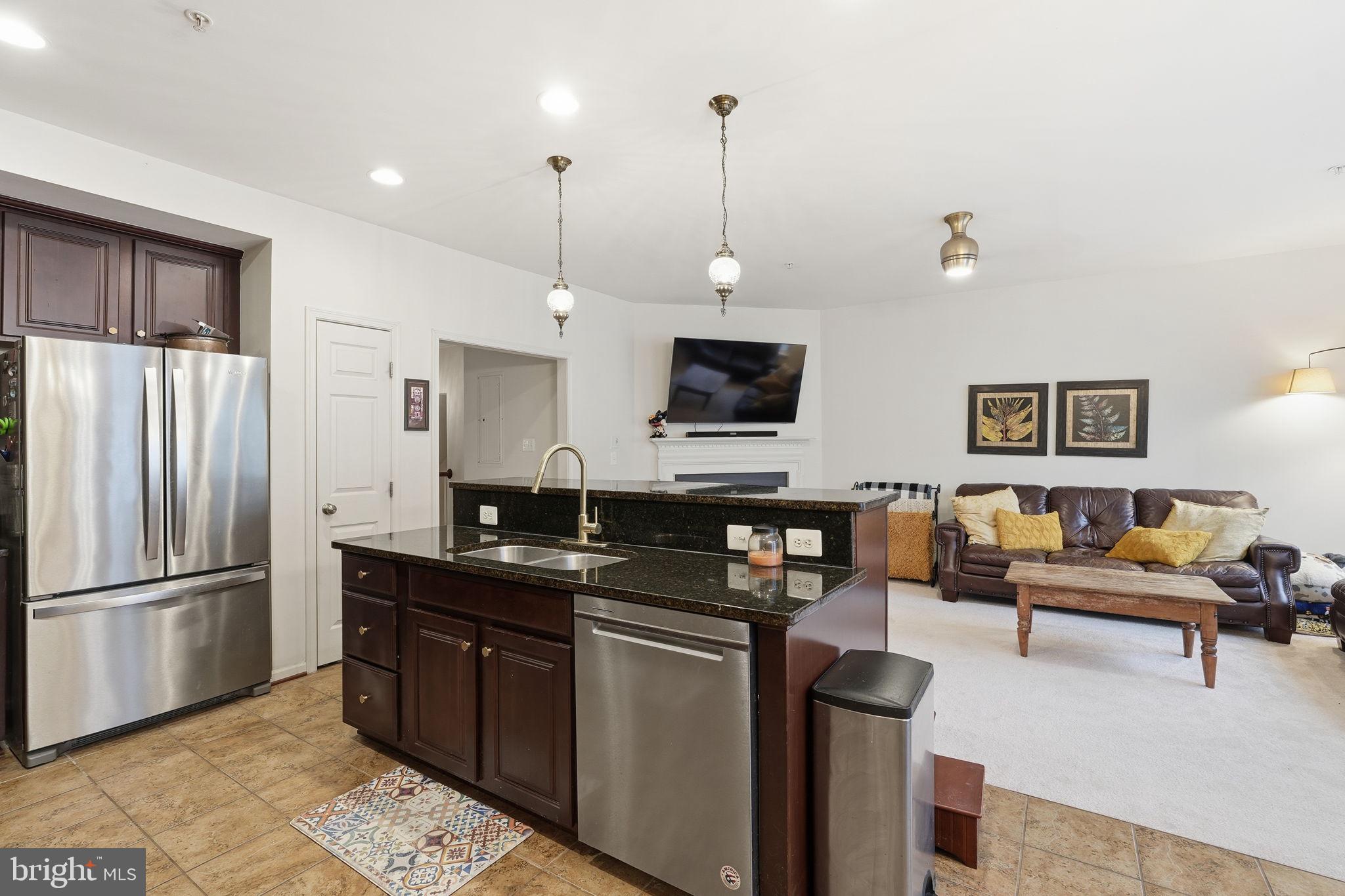 POTOMAC CLUB - Residential