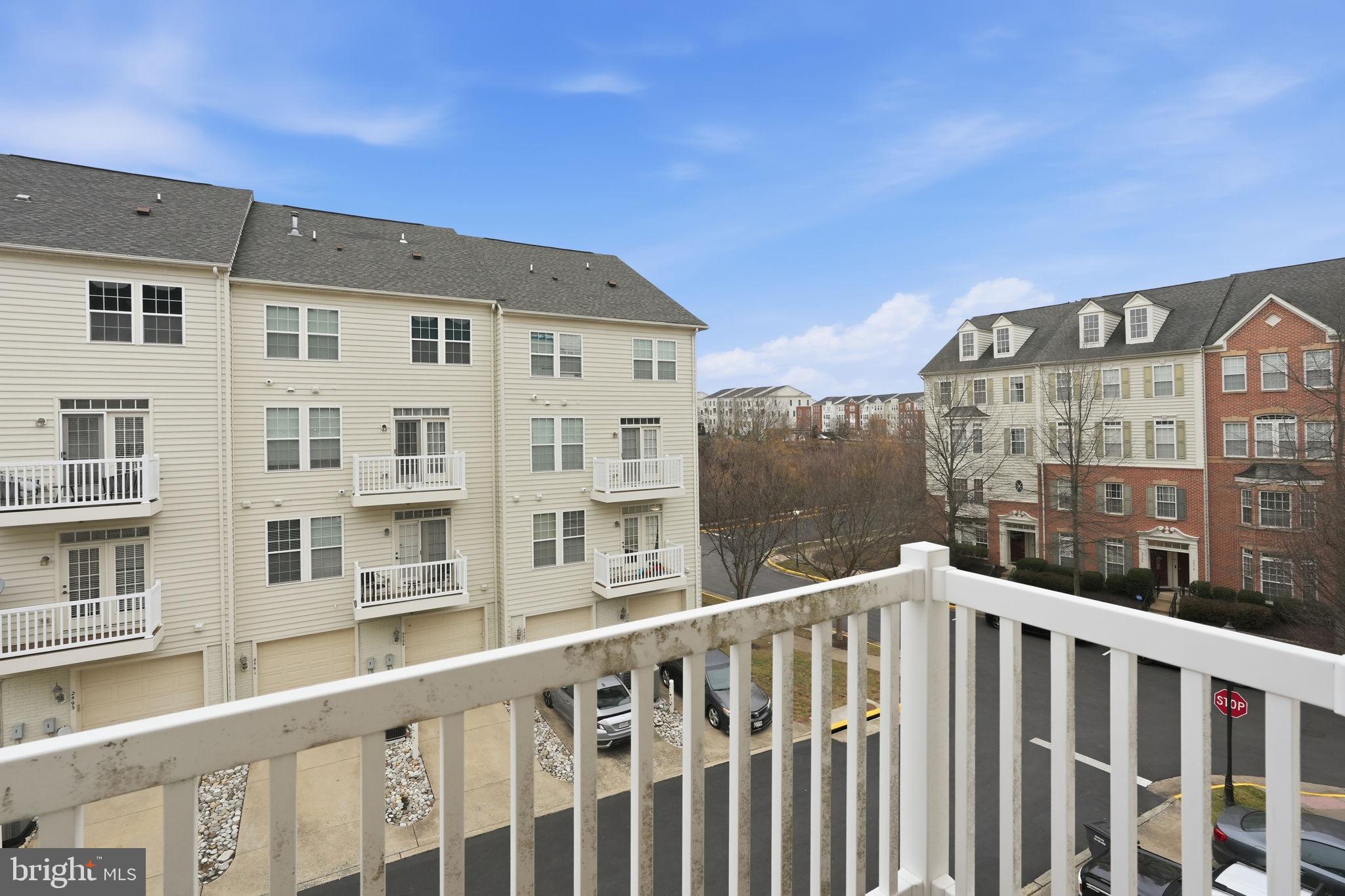 POTOMAC CLUB - Residential