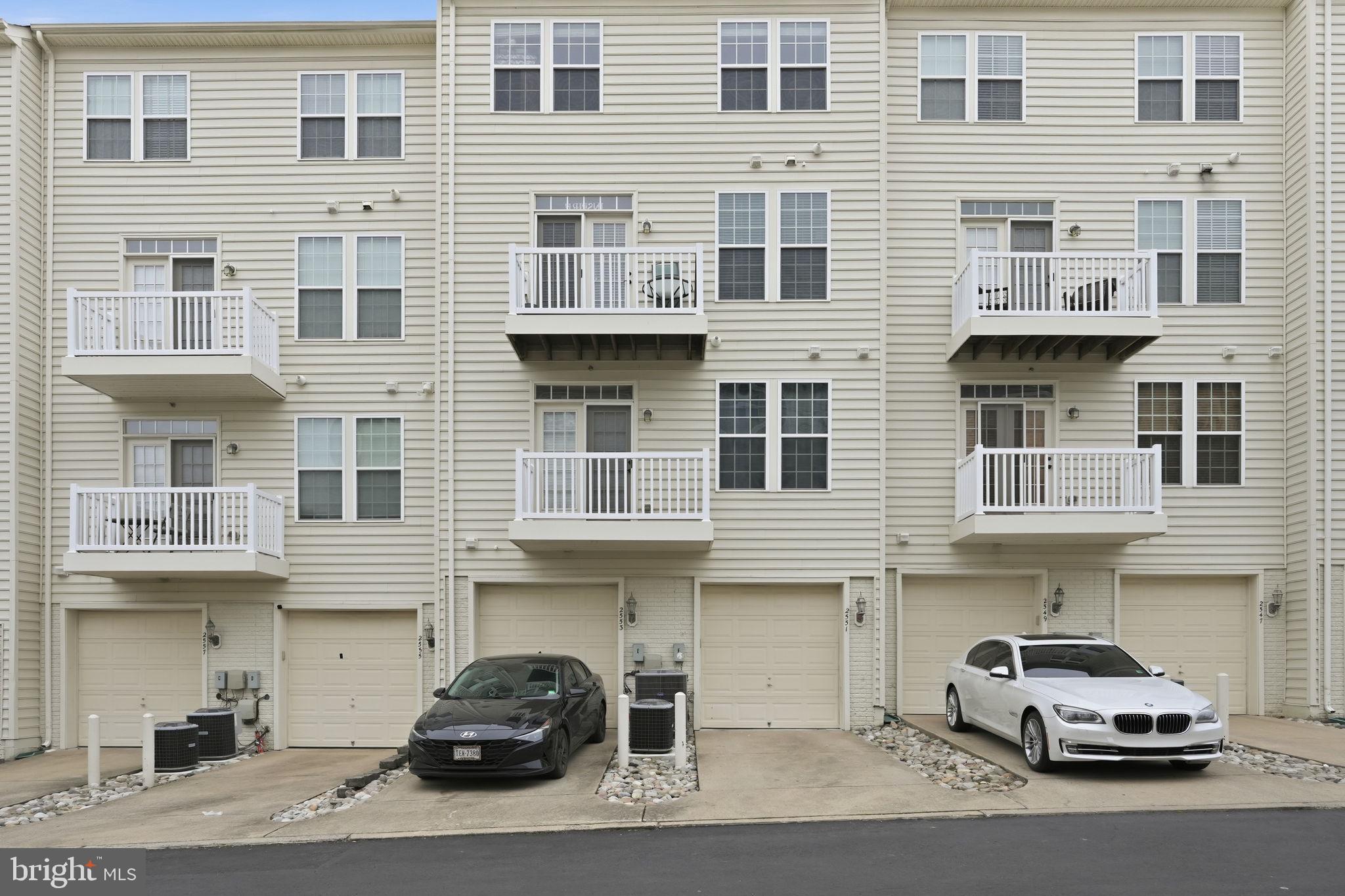 POTOMAC CLUB - Residential