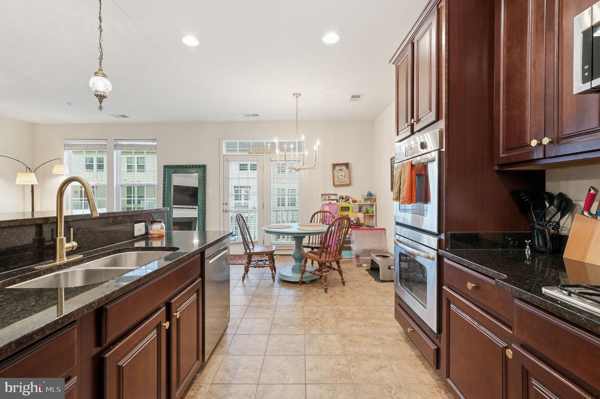 POTOMAC CLUB - Residential