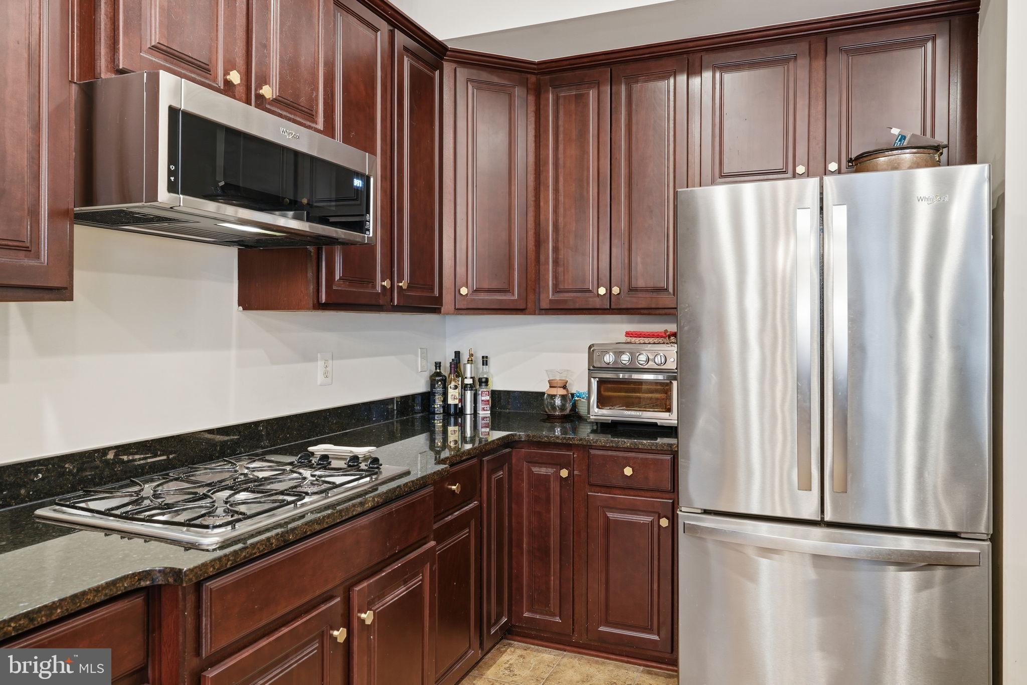 POTOMAC CLUB - Residential