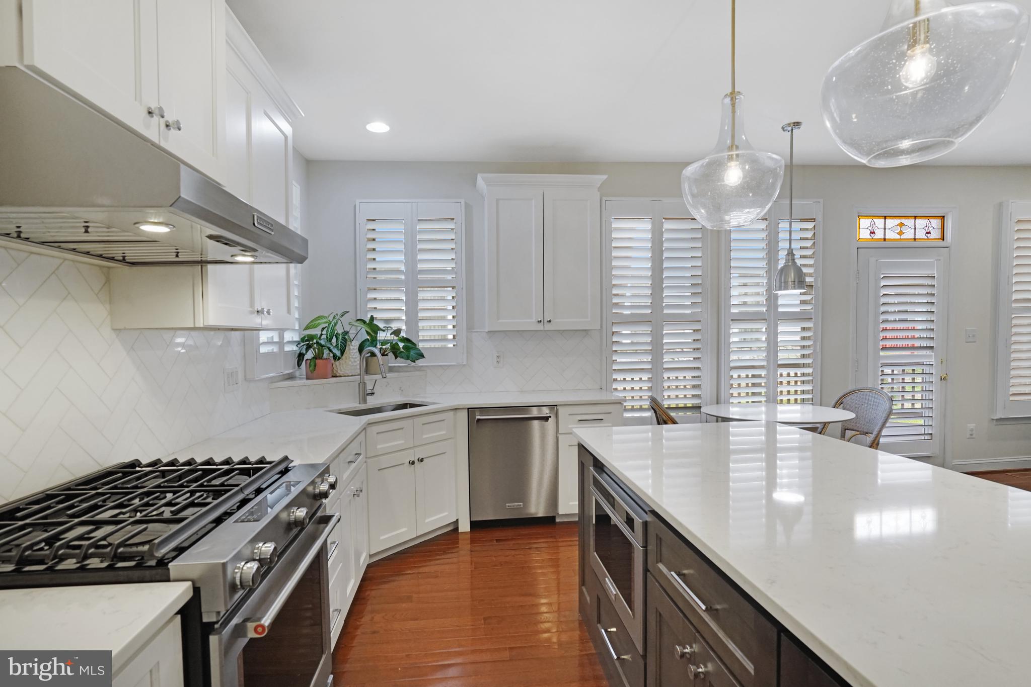 5607 TOWER HILL CIRCLE