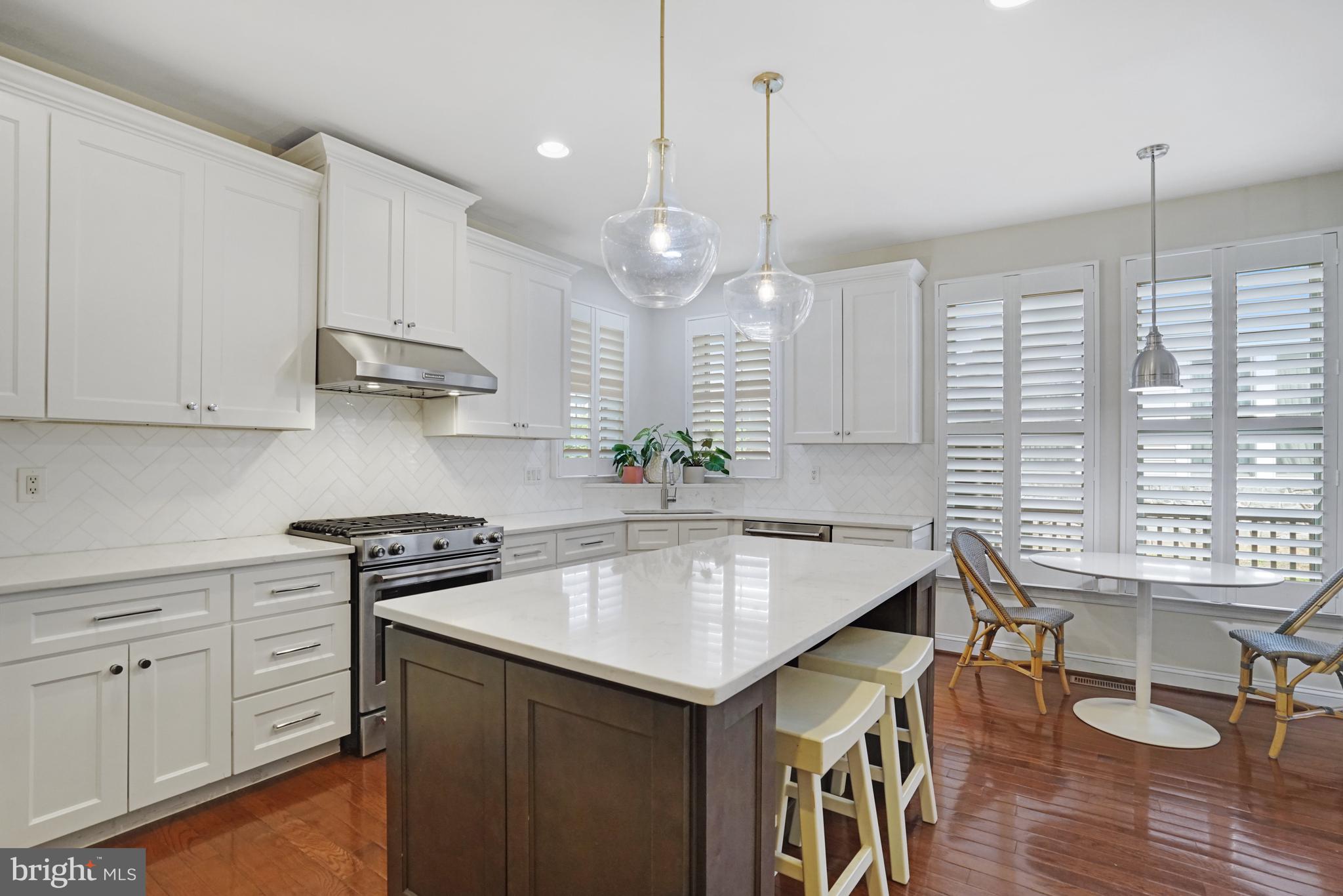 5607 TOWER HILL CIRCLE
