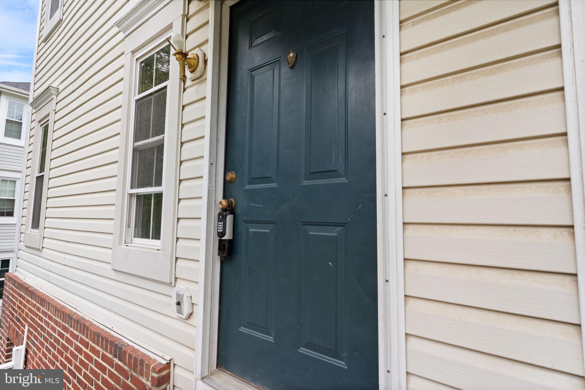 8025 LANTERN COURT 118